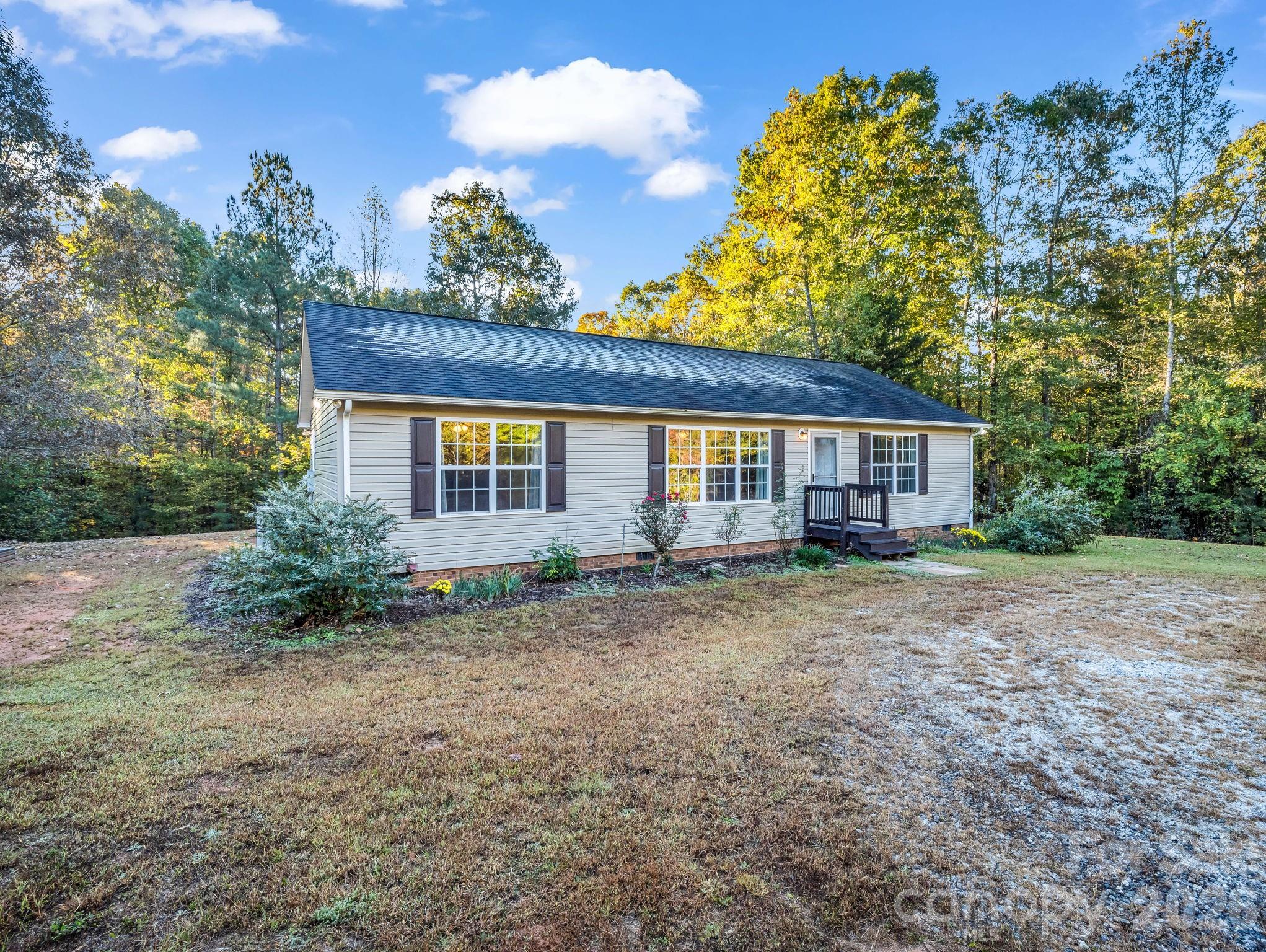 663 Landrum Road — Columbus