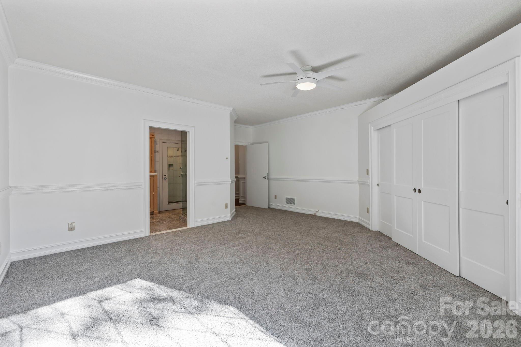 31 Ridge Drive S — Hendersonville
