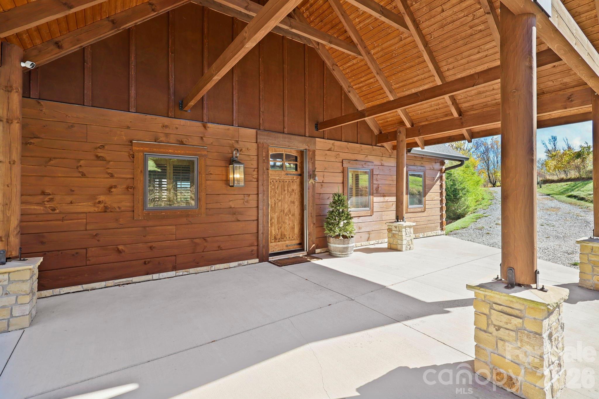 584 Grey Fox Ridge — Banner Elk