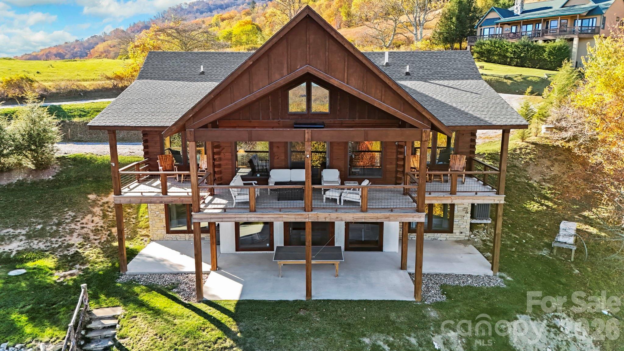 584 Grey Fox Ridge — Banner Elk