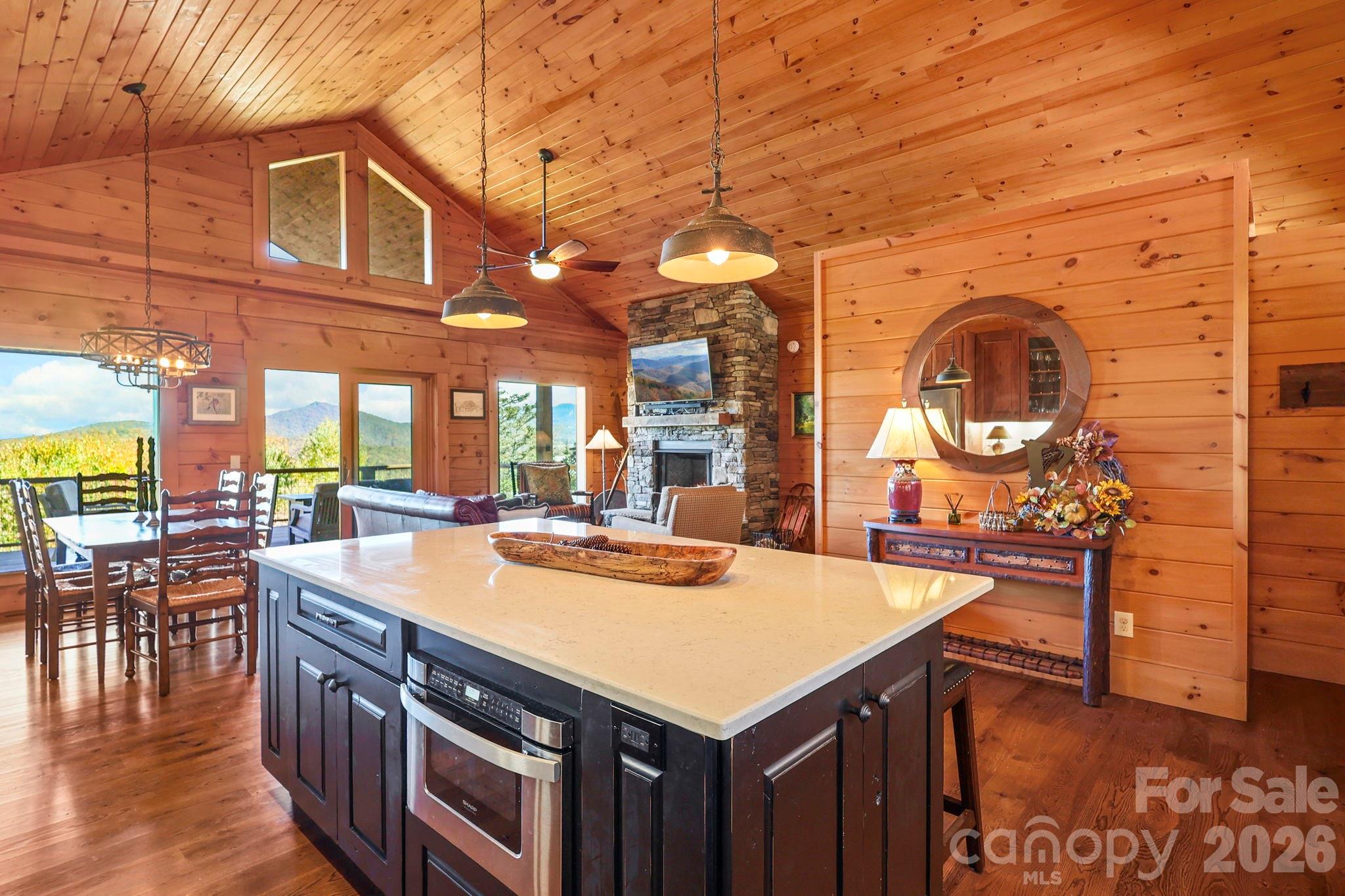 584 Grey Fox Ridge — Banner Elk