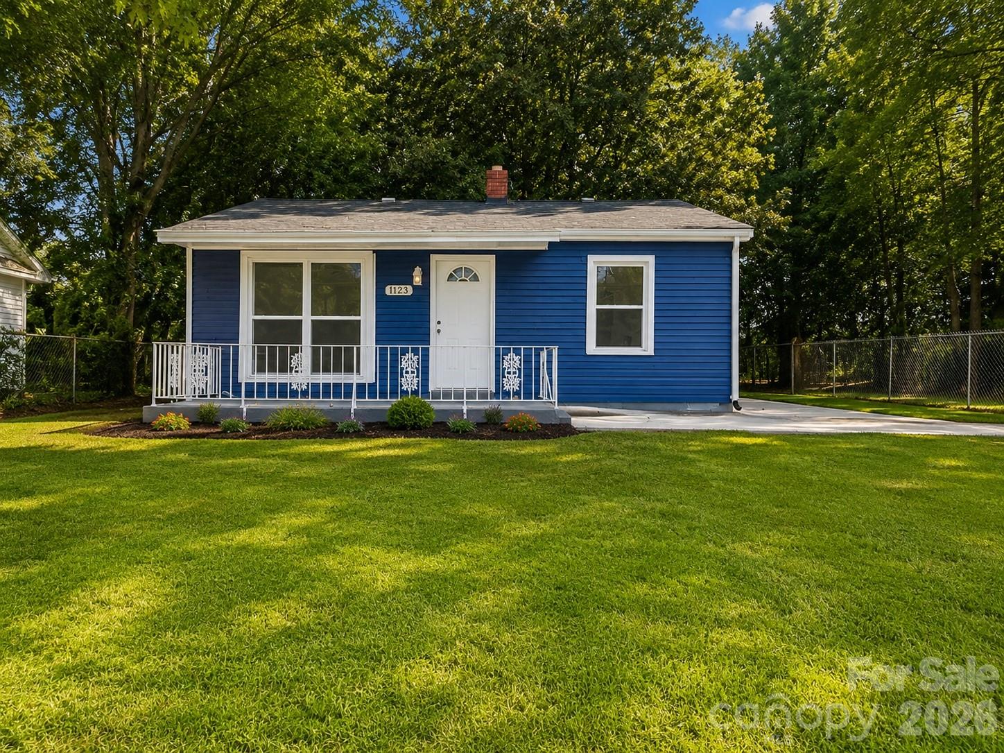 1123 Saratoga Drive — Charlotte