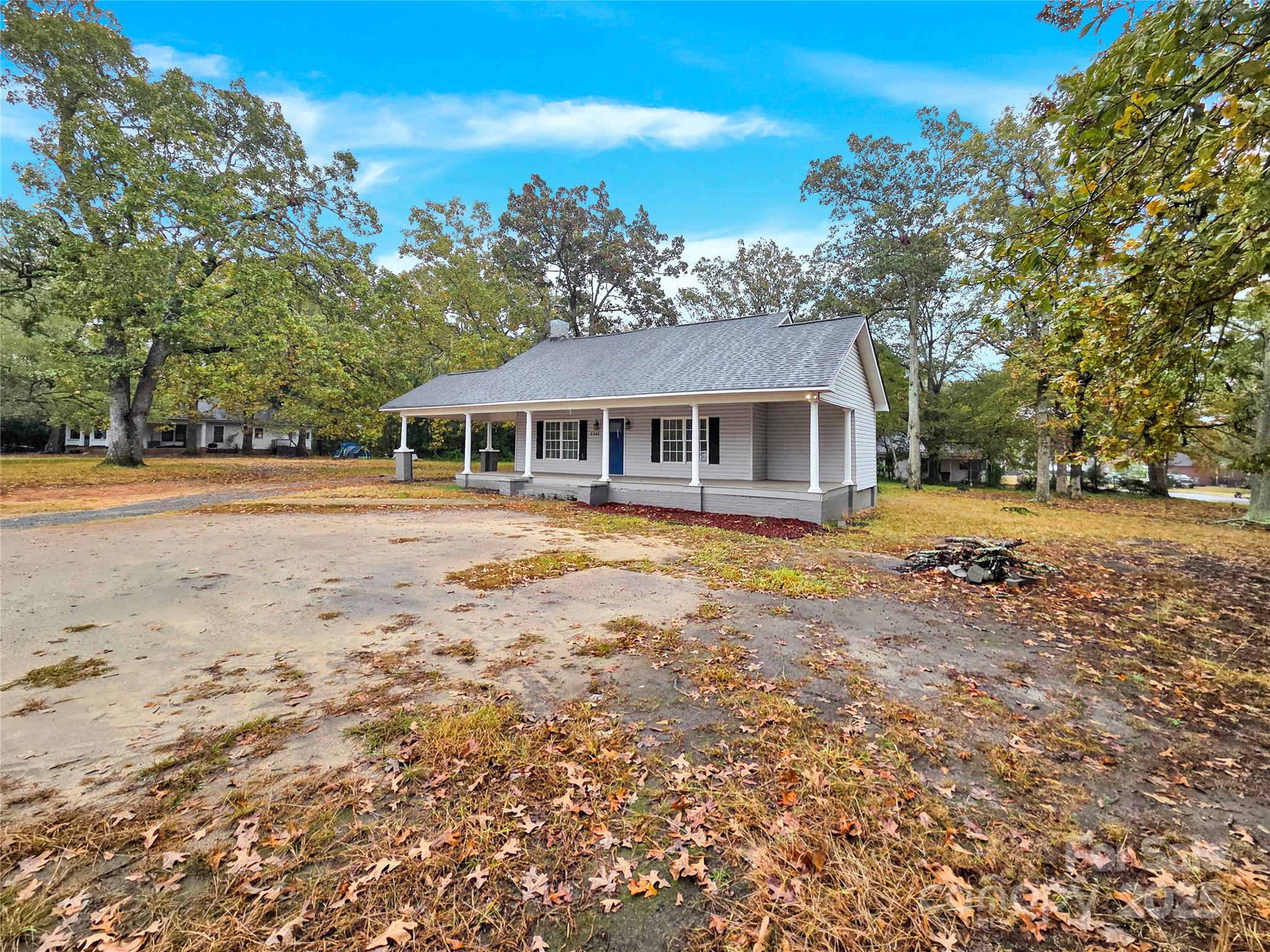 1241 S Lafayette Street — Shelby