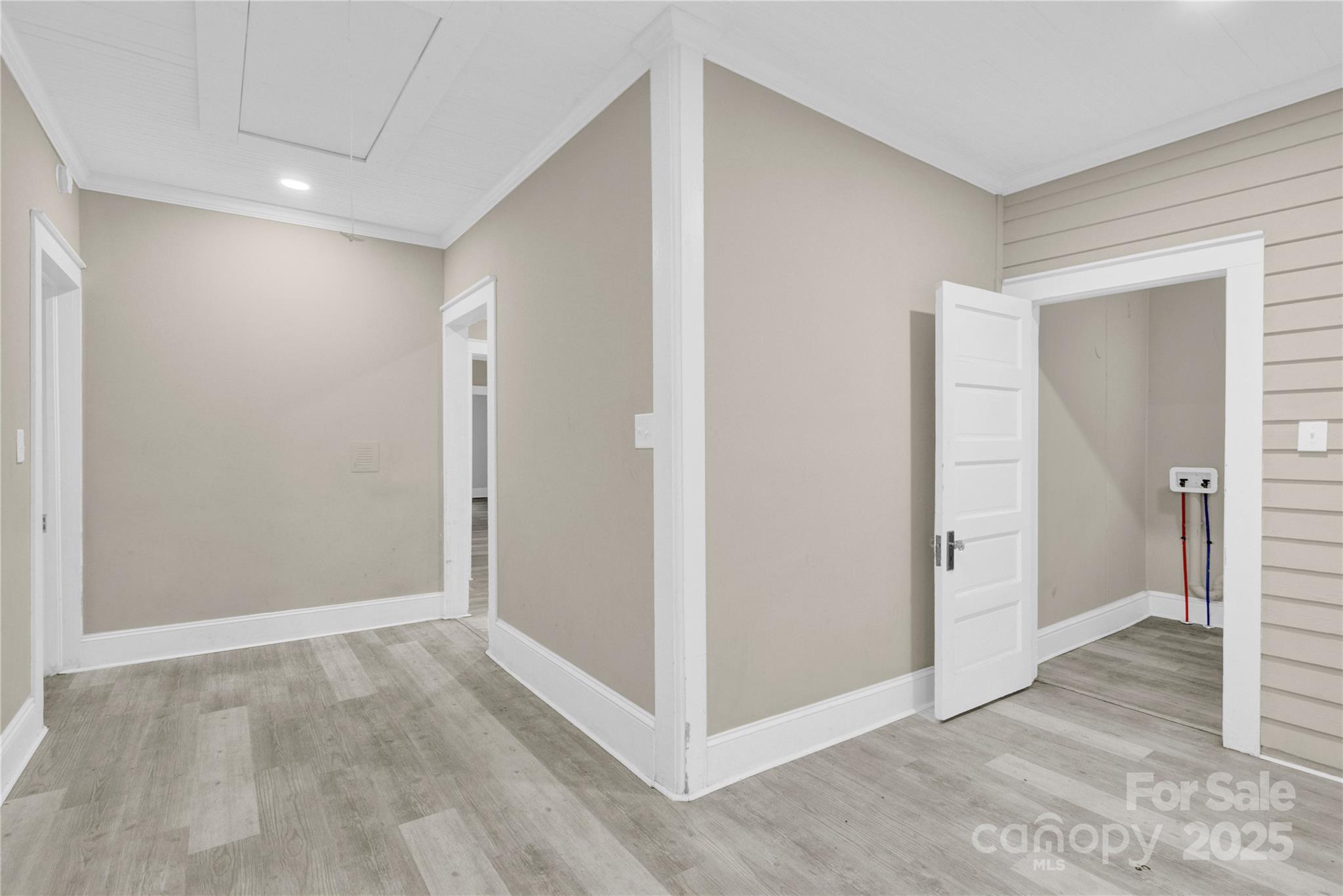 1241 S Lafayette Street — Shelby
