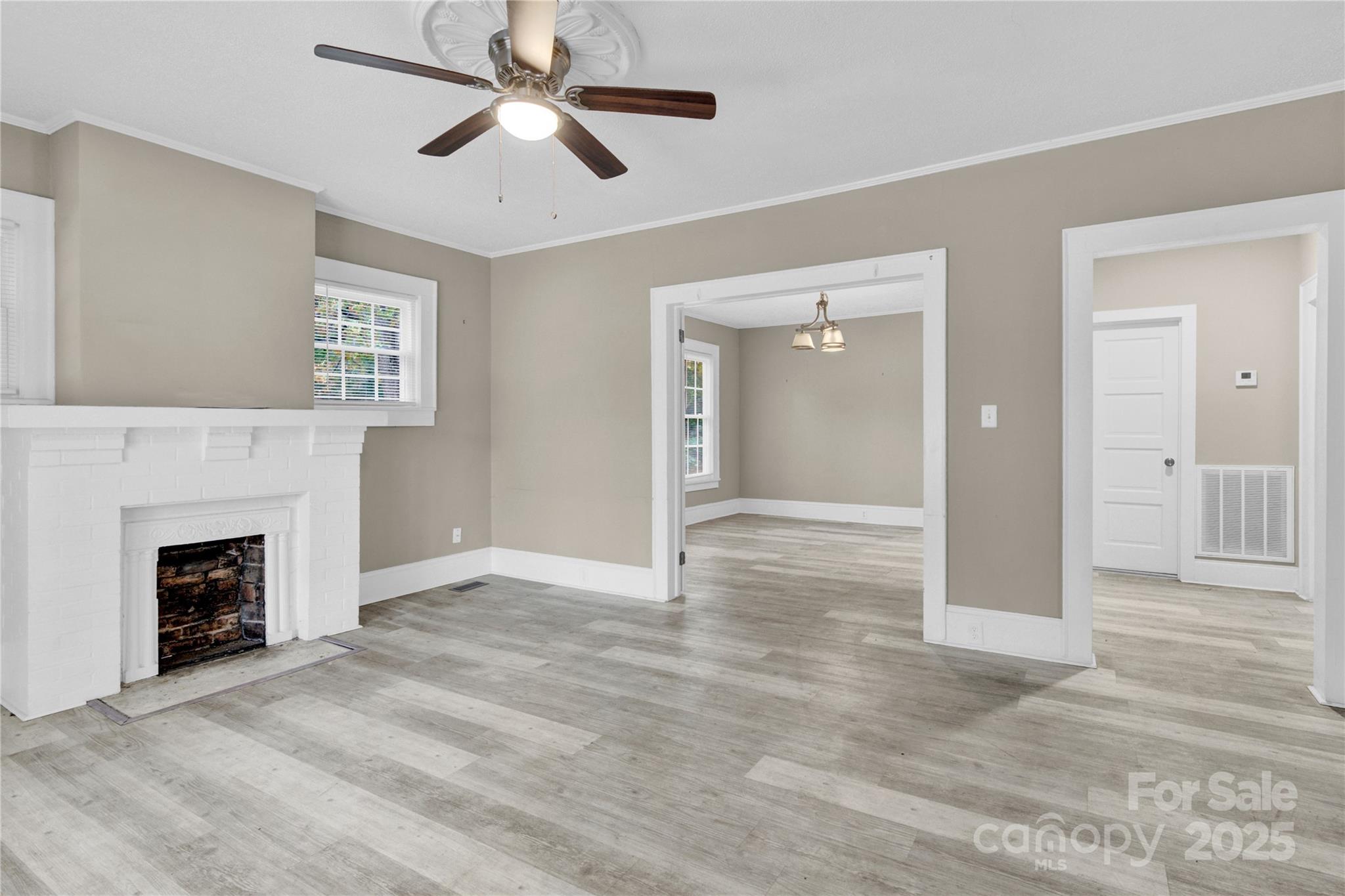1241 S Lafayette Street — Shelby