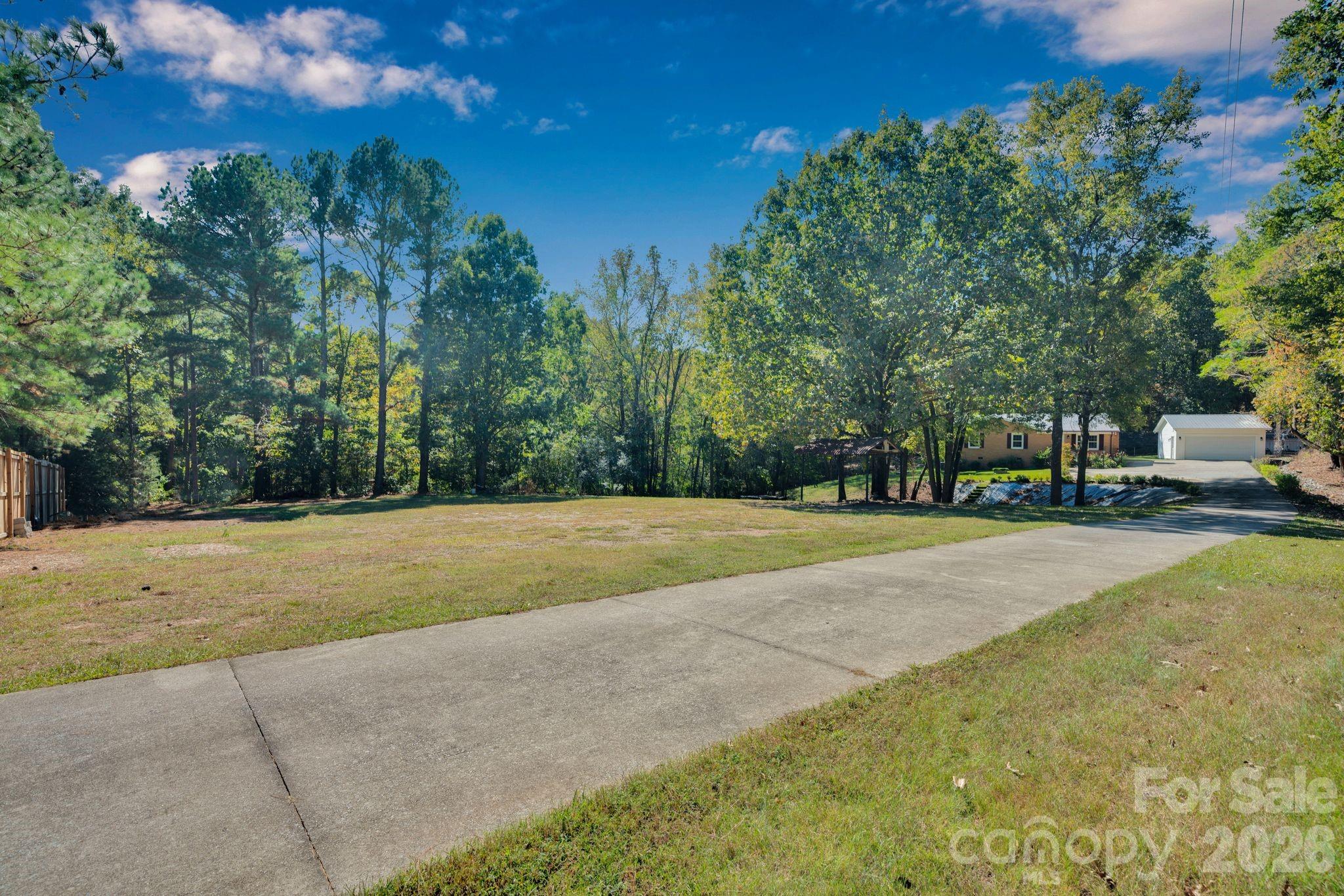 4612 Huggins Road — Marshville