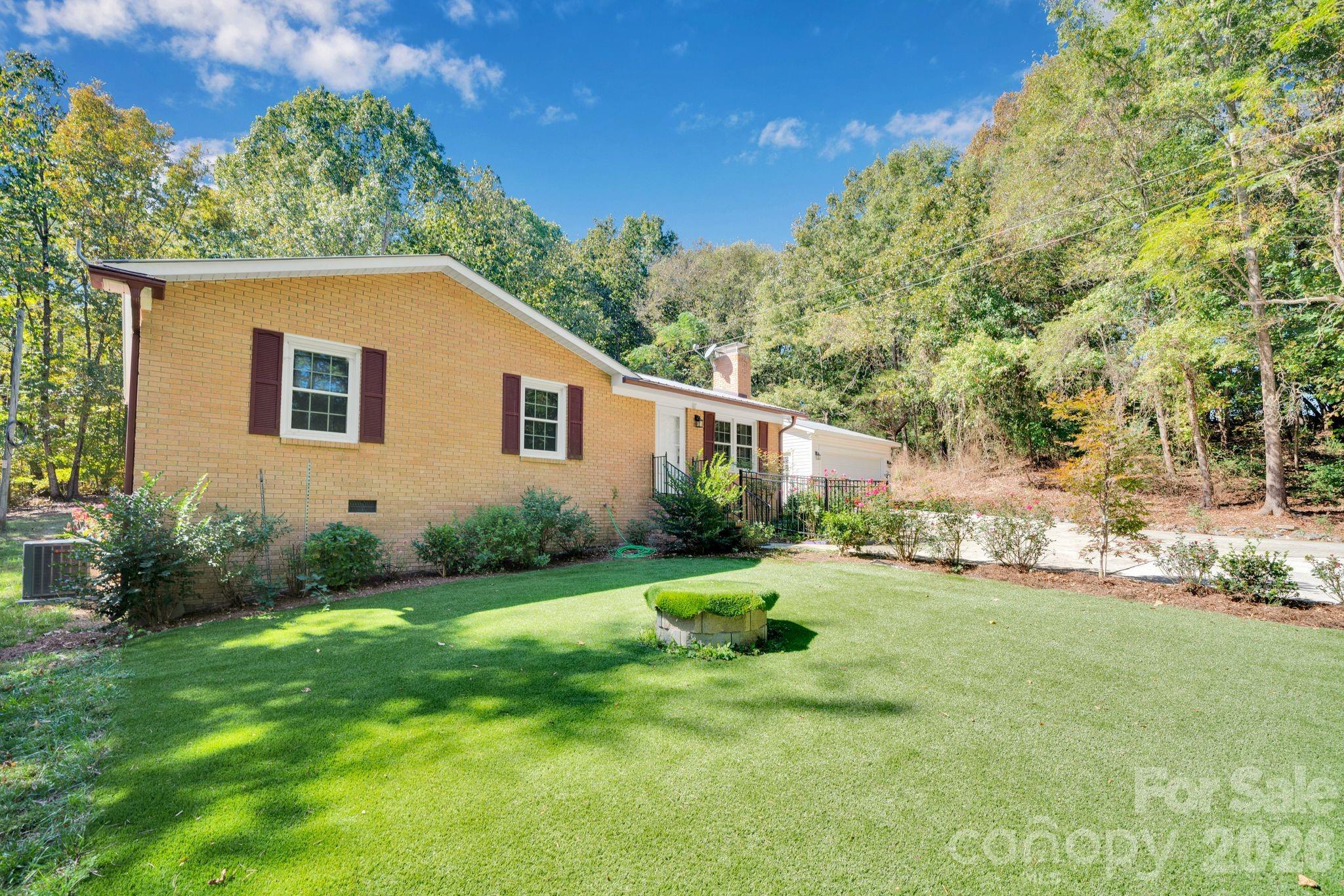 4612 Huggins Road — Marshville