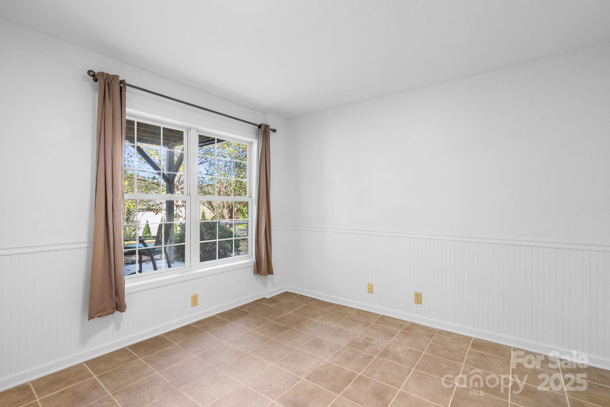 224 Rivercrest Boulevard — Arden