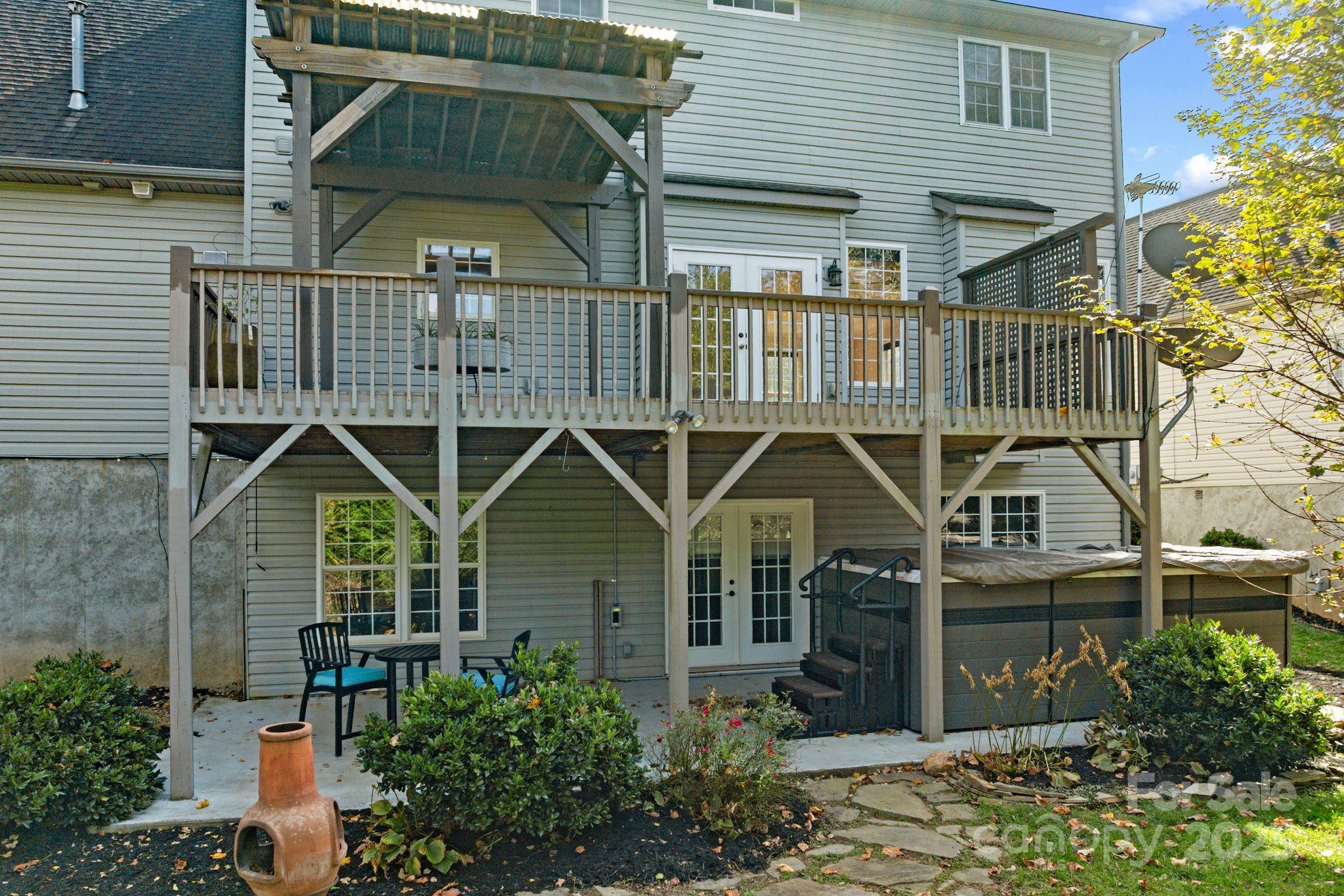224 Rivercrest Boulevard — Arden