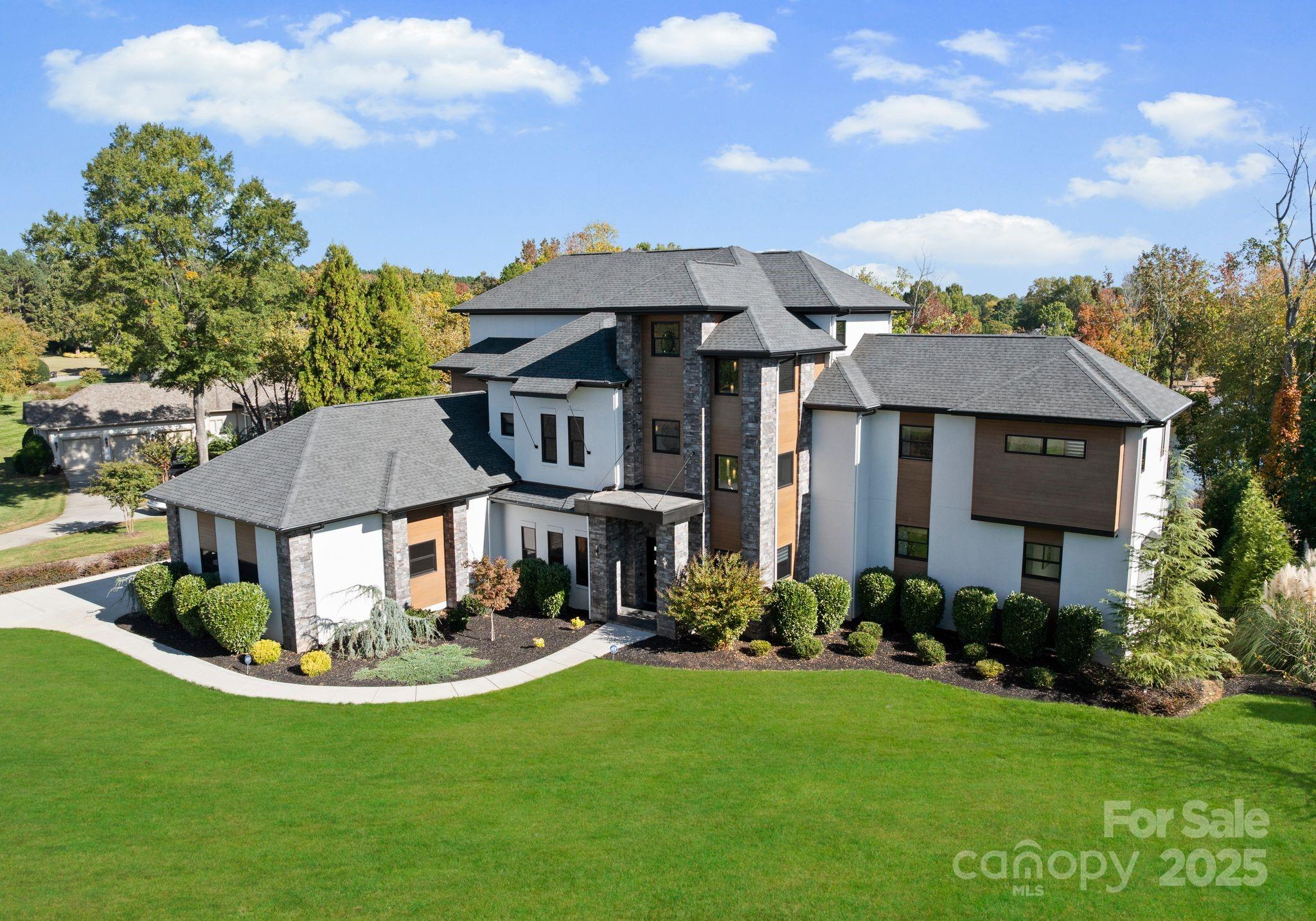 134 Cape Cod Way — Mooresville