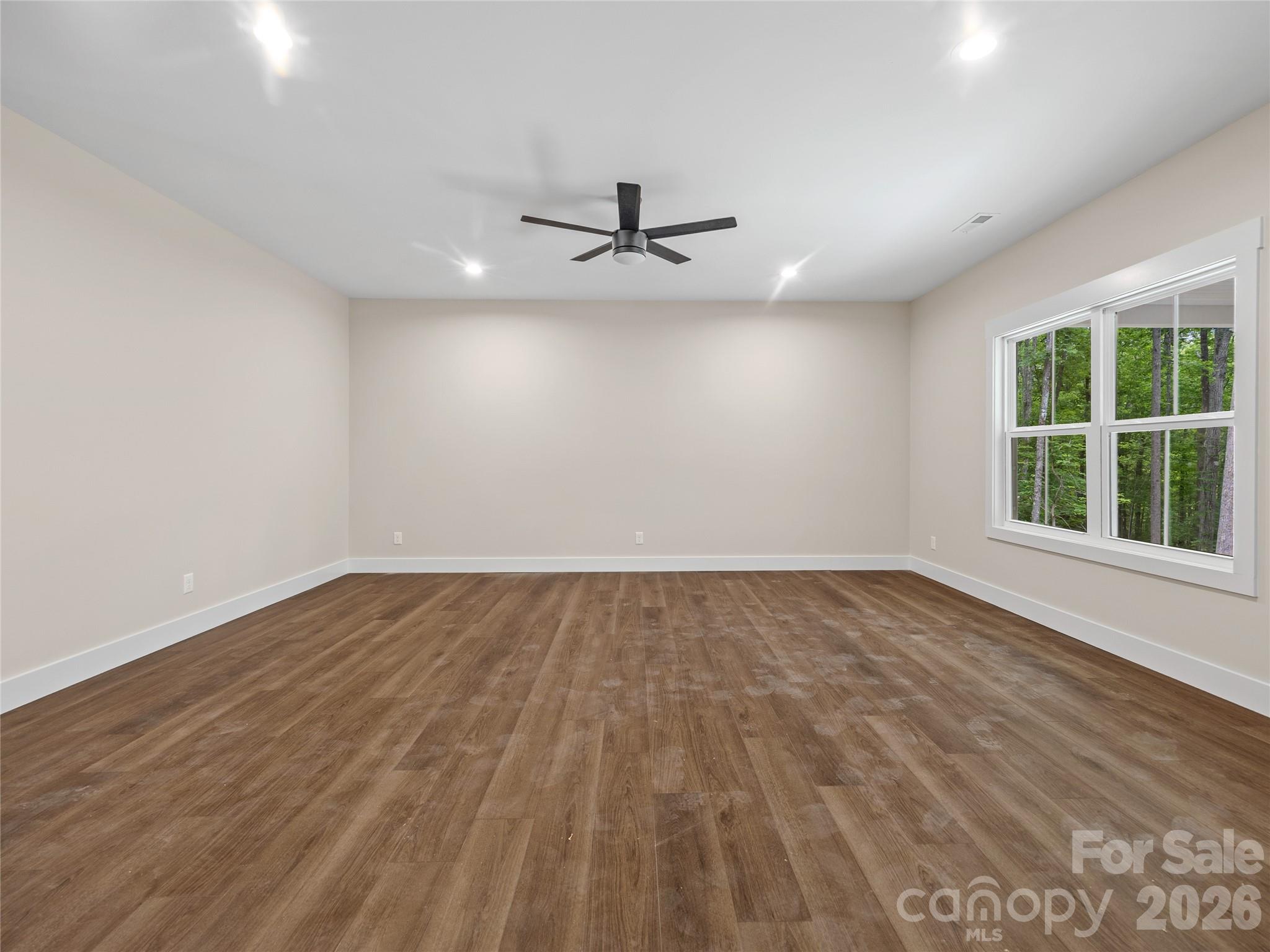 16 Forest Drive — Travelers Rest
