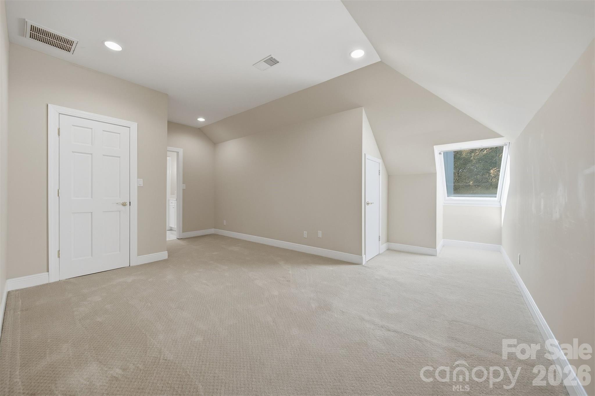 3619 Links Drive NE — Conover