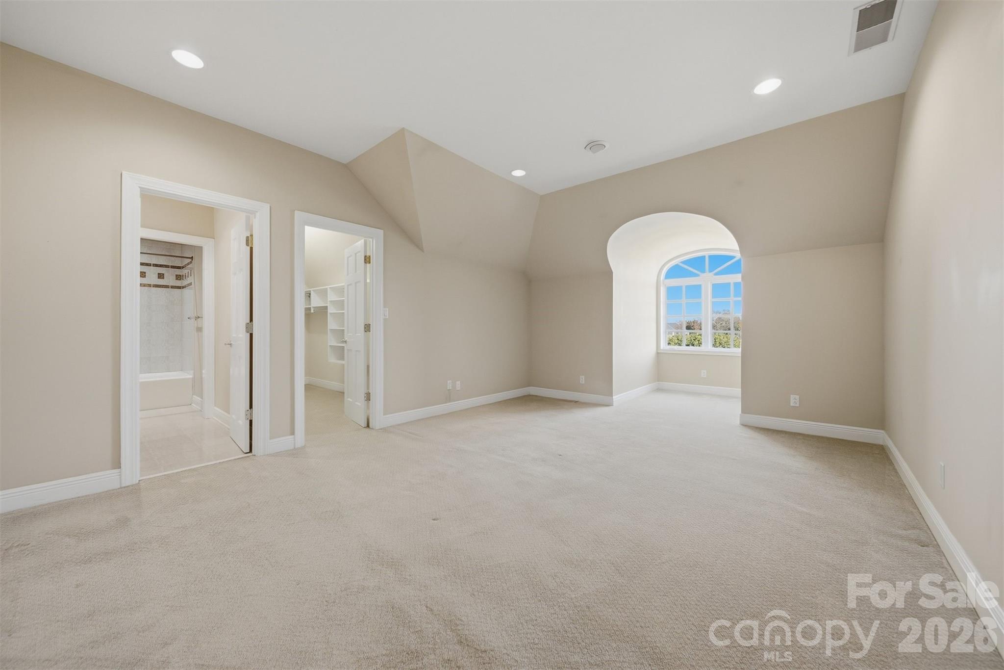 3619 Links Drive NE — Conover