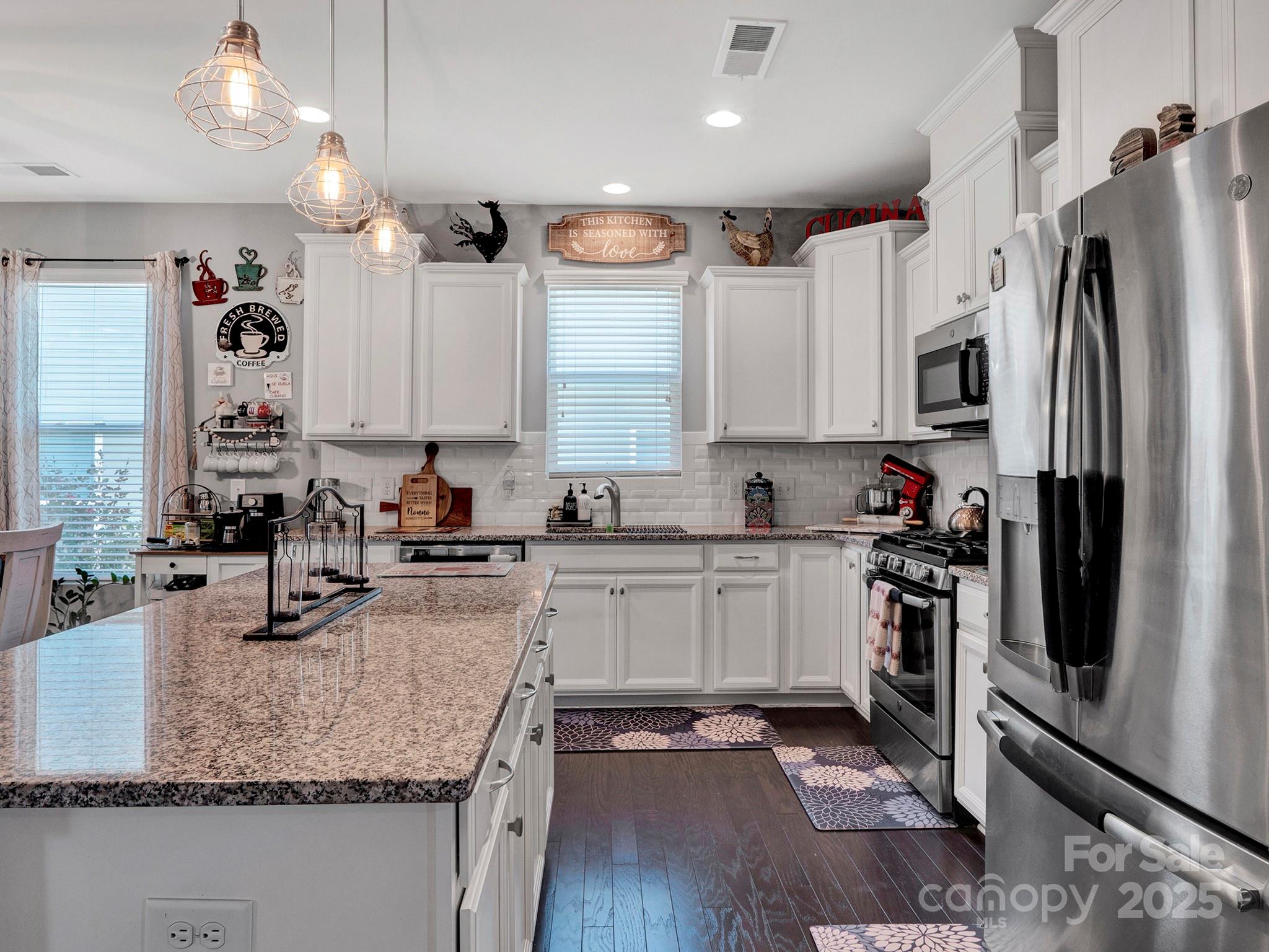 3129 Bridgewater Street — Lancaster