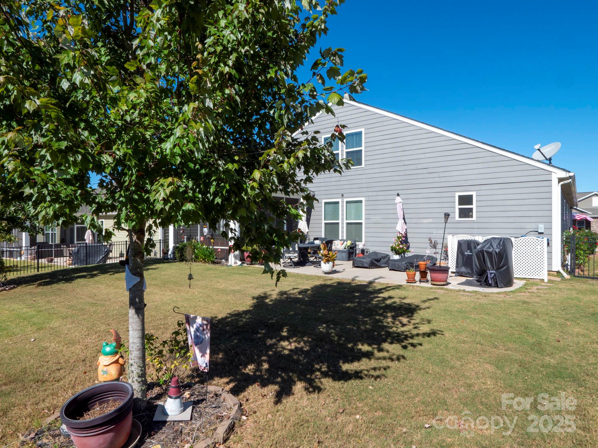 3129 Bridgewater Street — Lancaster