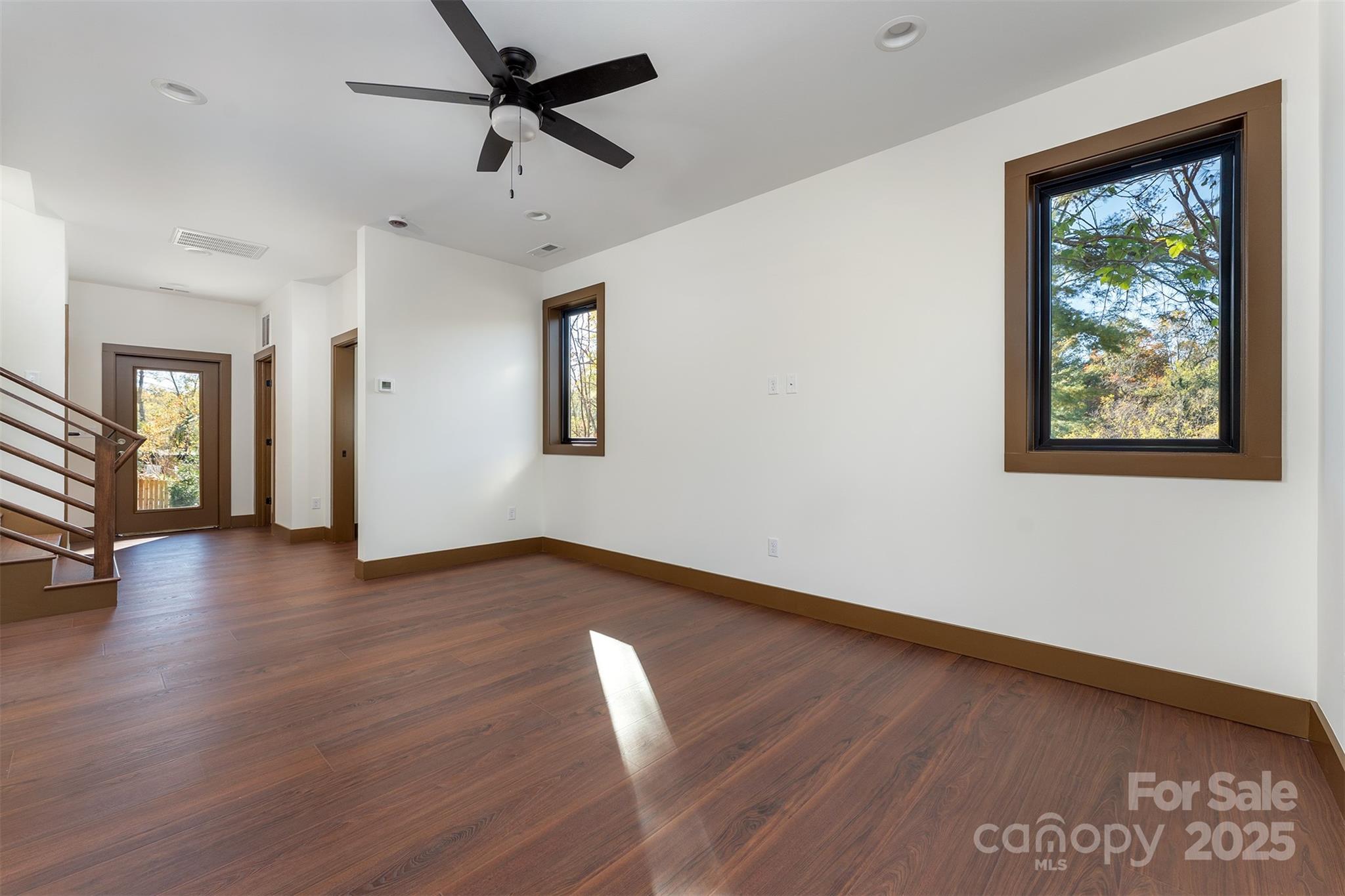 119 N Bear Creek Road — Asheville