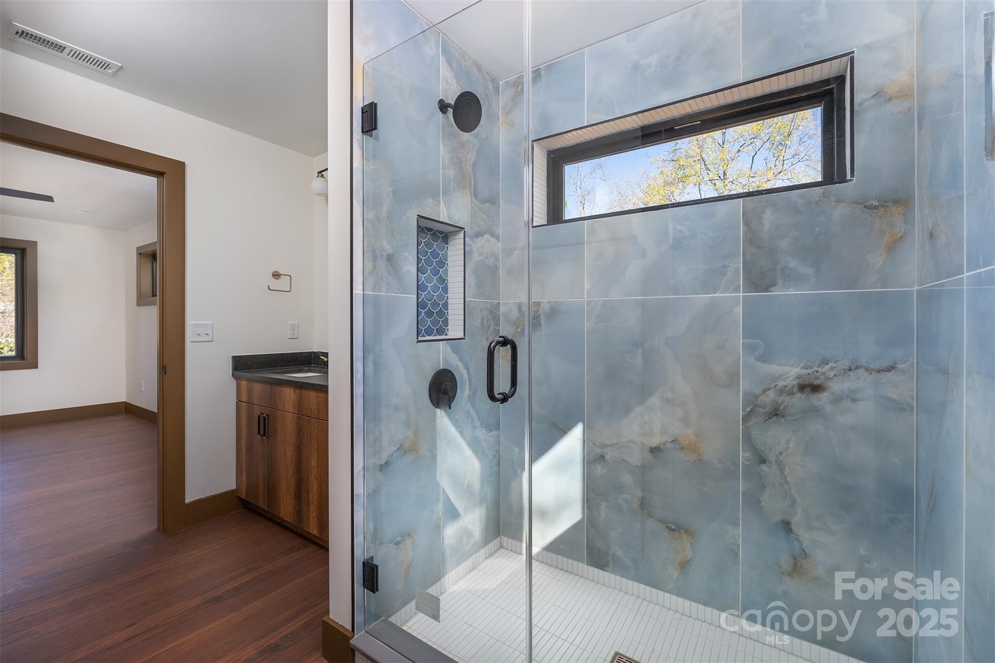 119 N Bear Creek Road — Asheville