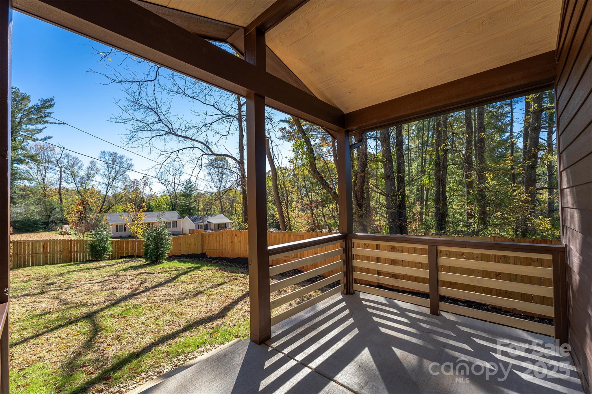 119 N Bear Creek Road — Asheville