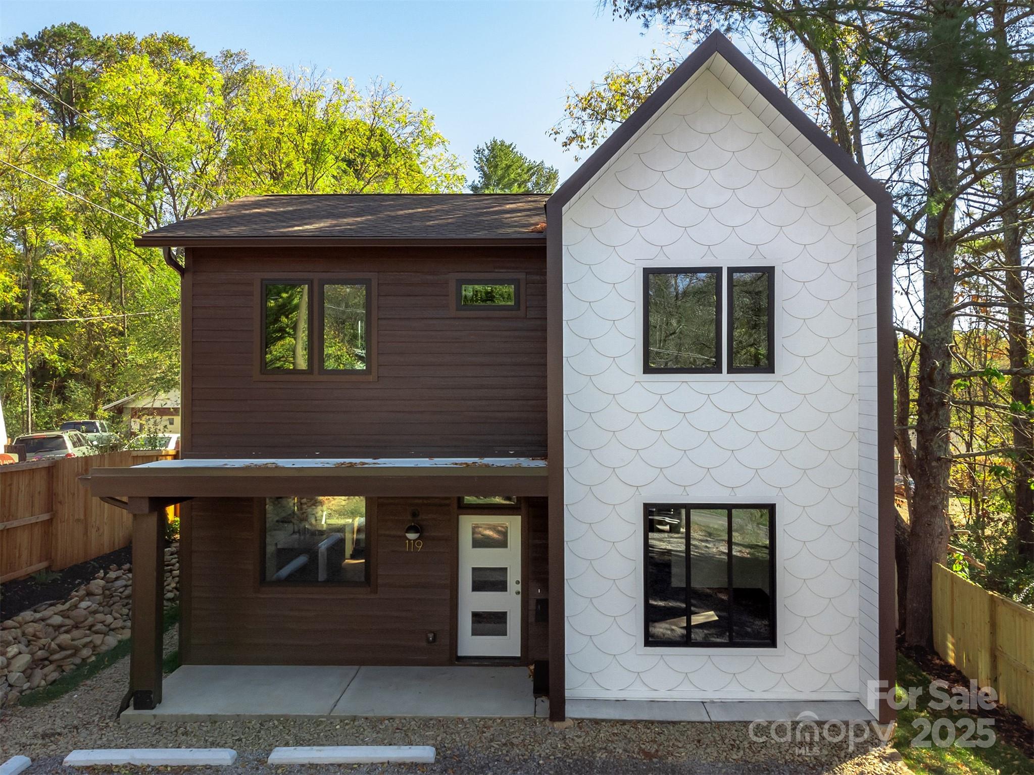 119 N Bear Creek Road — Asheville