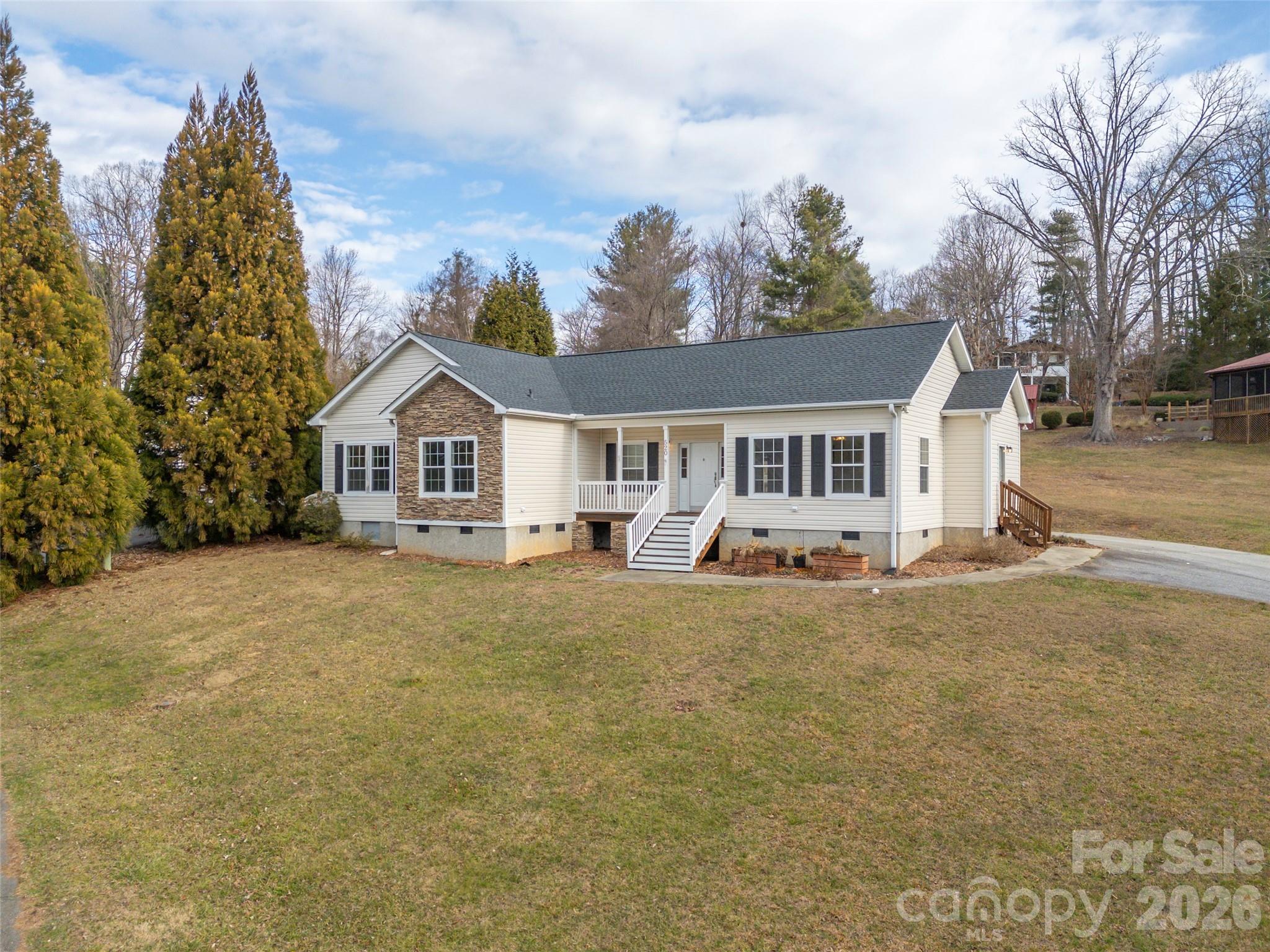 97 Meadowview Drive — Saluda