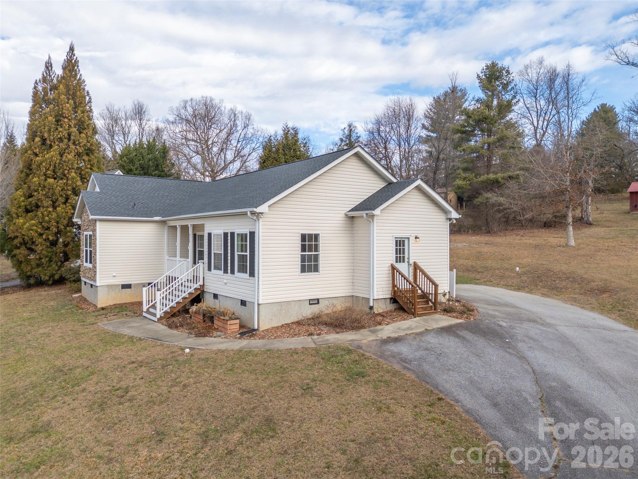 97 Meadowview Drive — Saluda