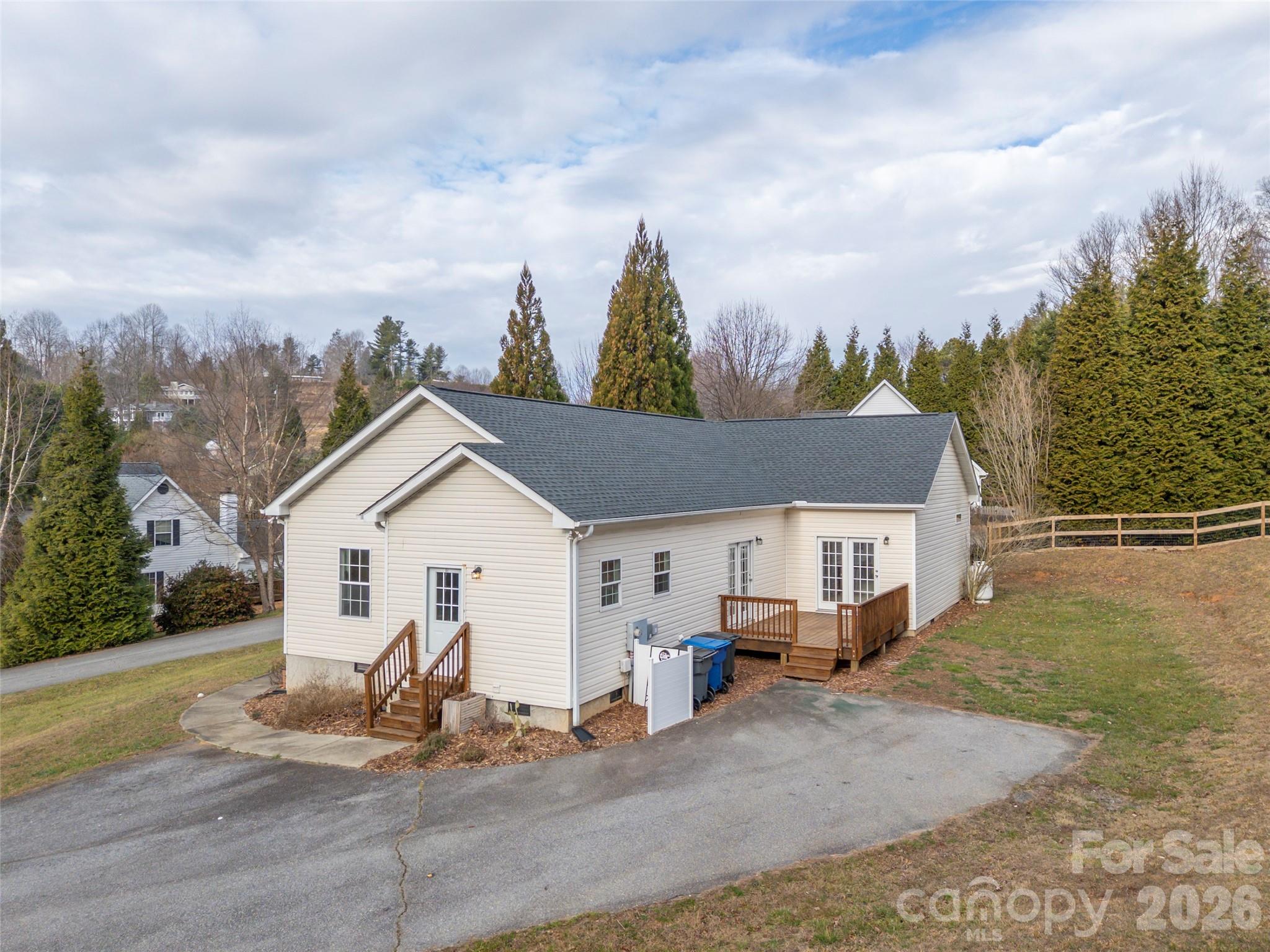 97 Meadowview Drive — Saluda