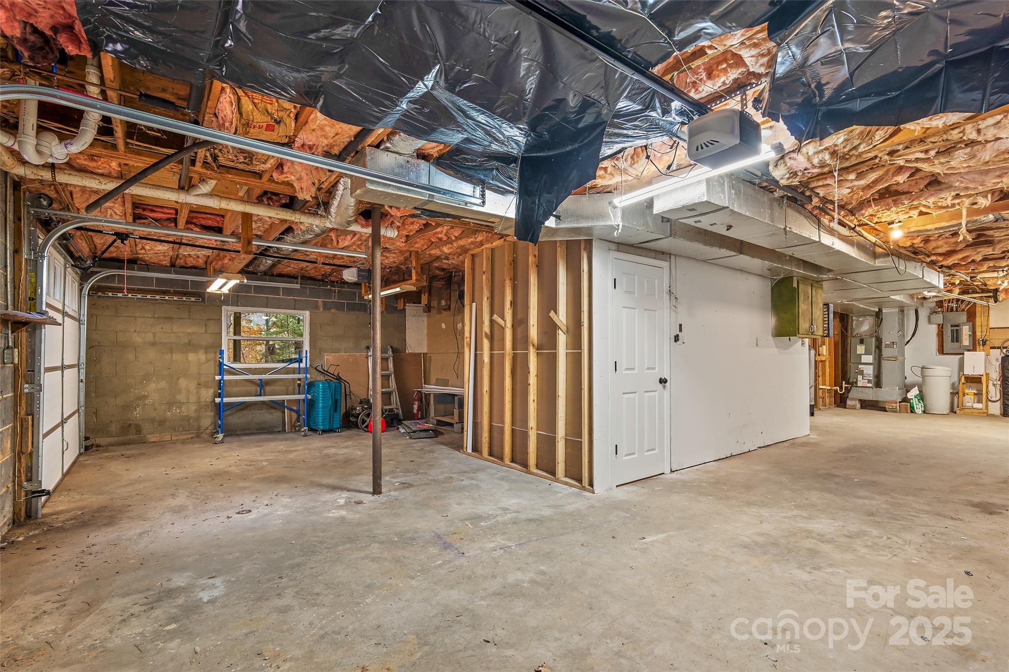 201 Cedarview Drive — Asheville