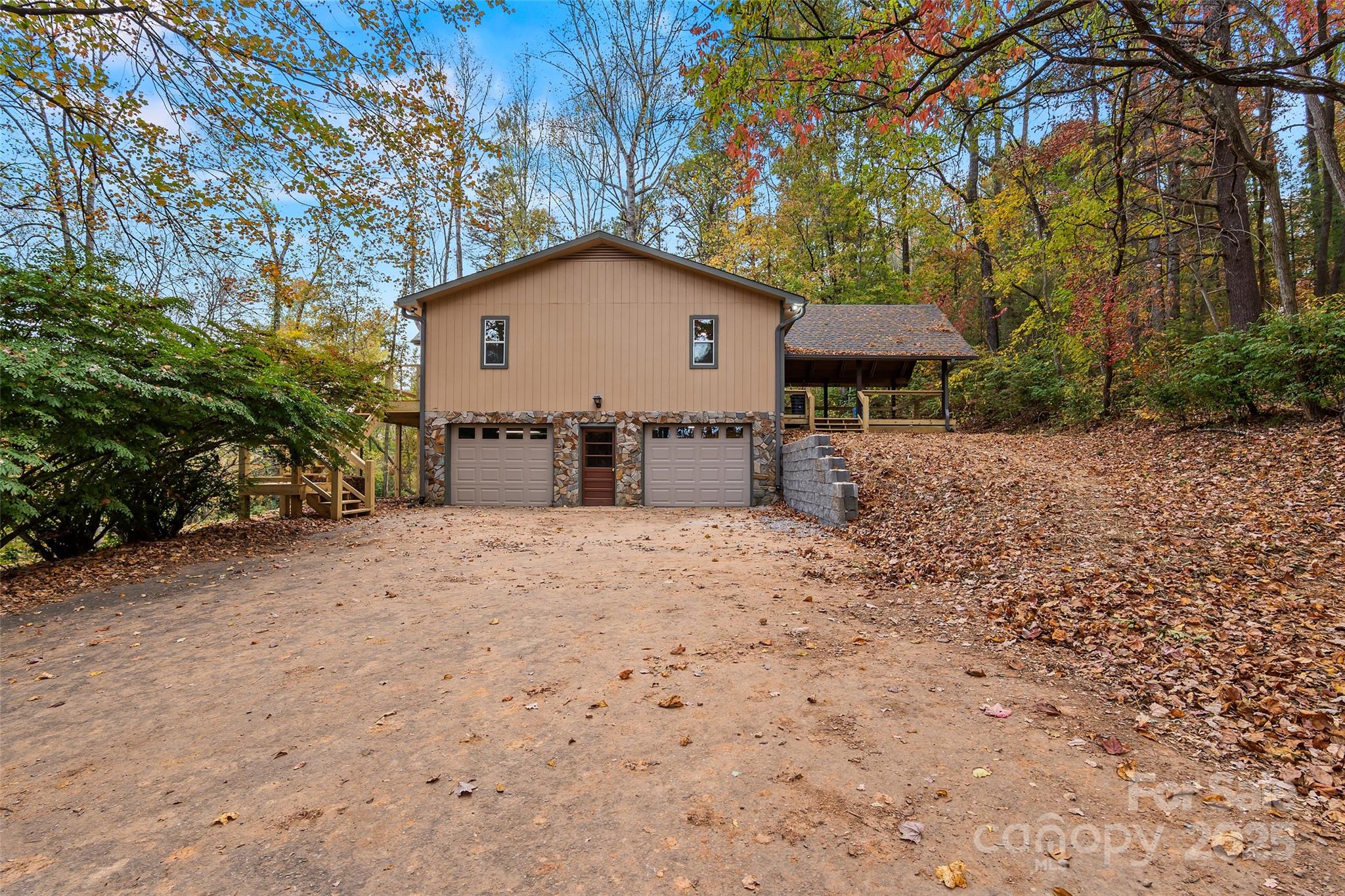 201 Cedarview Drive — Asheville