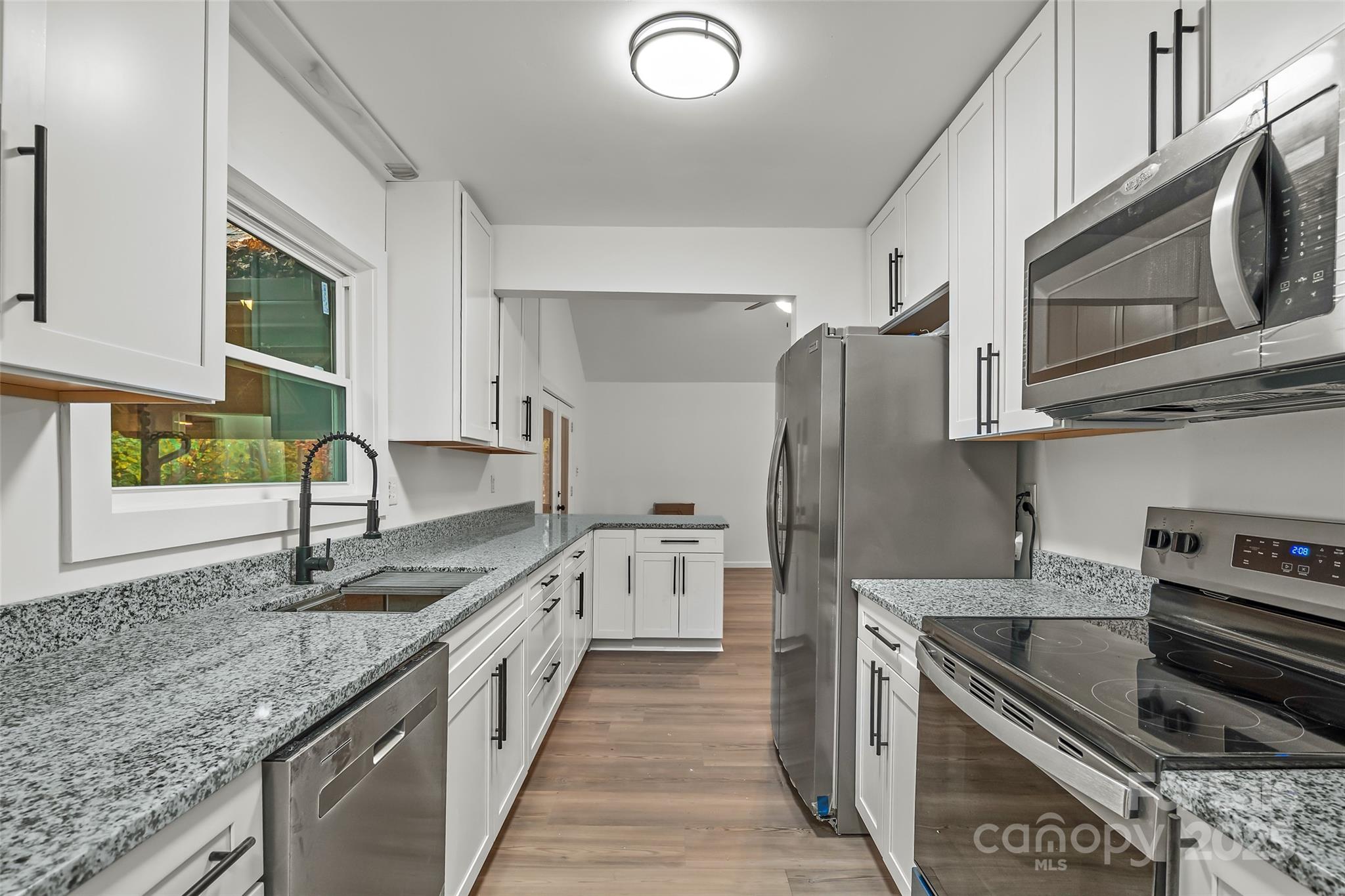 201 Cedarview Drive — Asheville