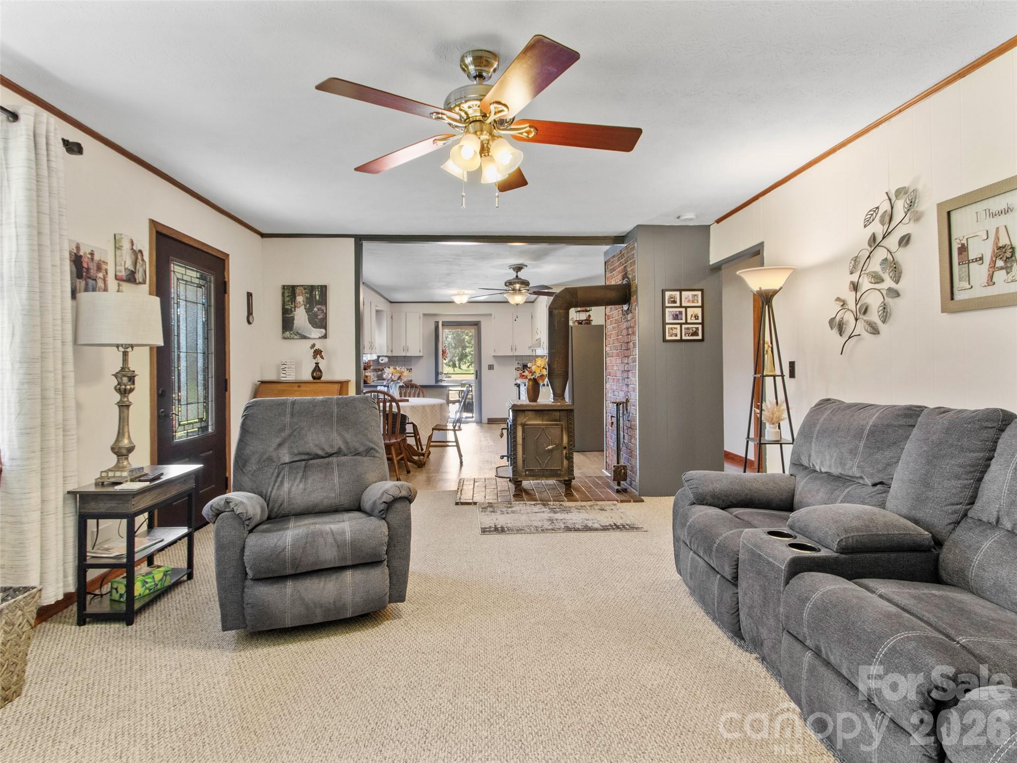 136 Roaring Spout Lane — Burnsville