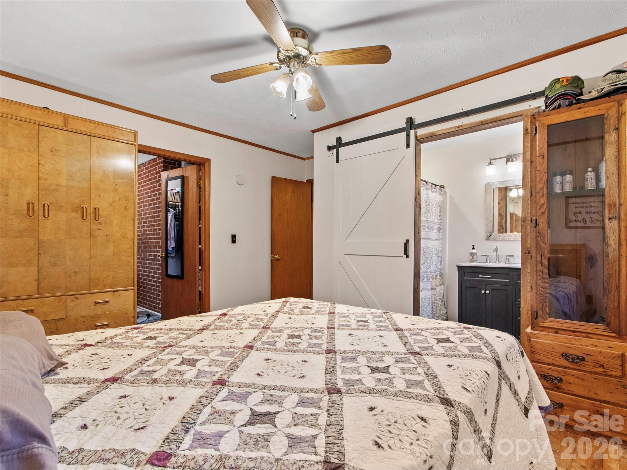 136 Roaring Spout Lane — Burnsville
