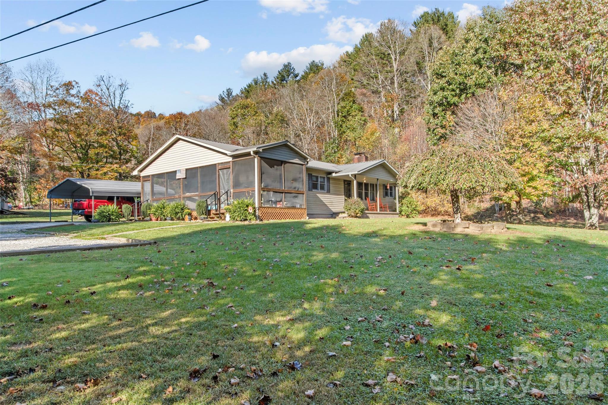 136 Roaring Spout Lane — Burnsville