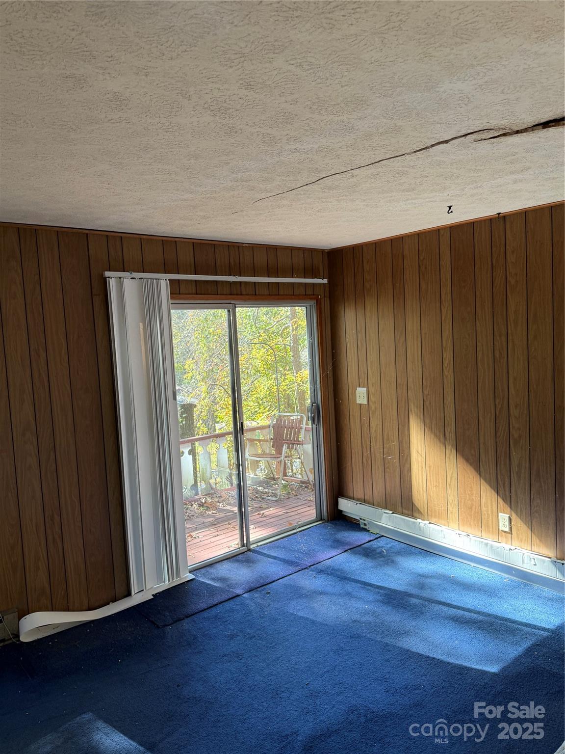 202 Lyndhurst Drive — Hendersonville
