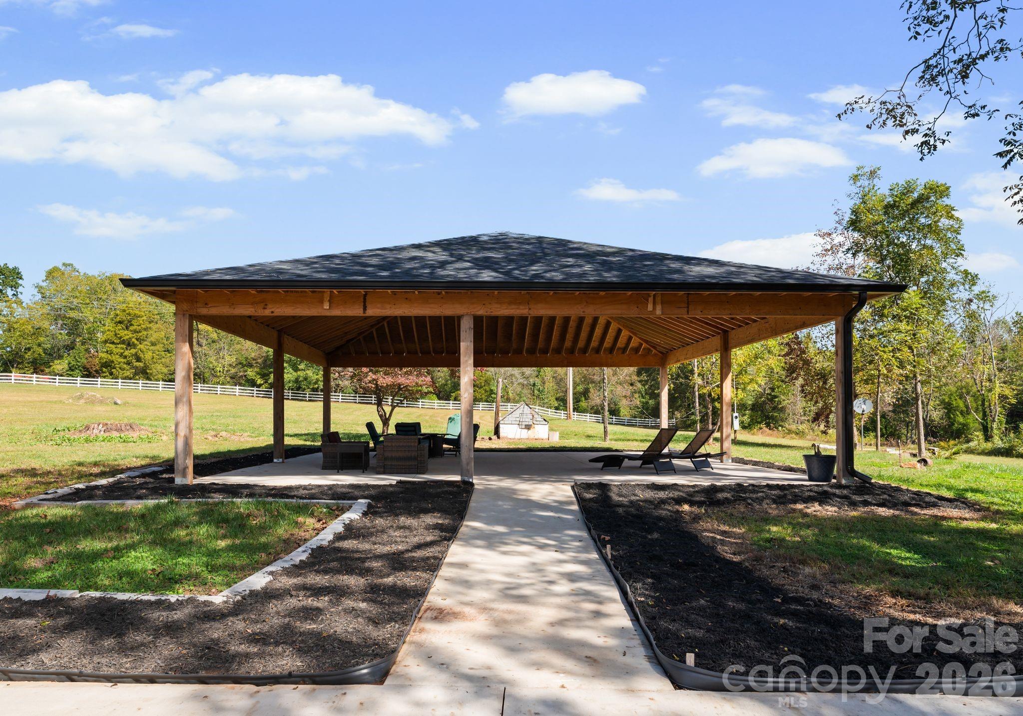 116 Bent Twig Drive — Statesville