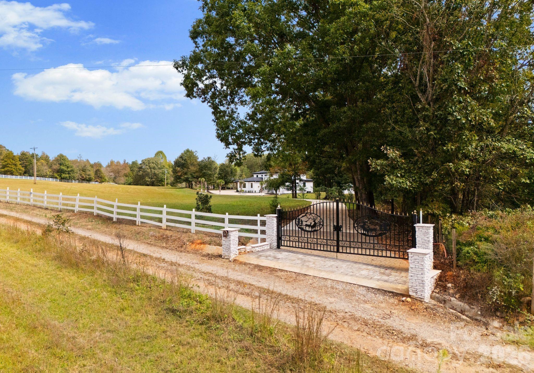 116 Bent Twig Drive — Statesville