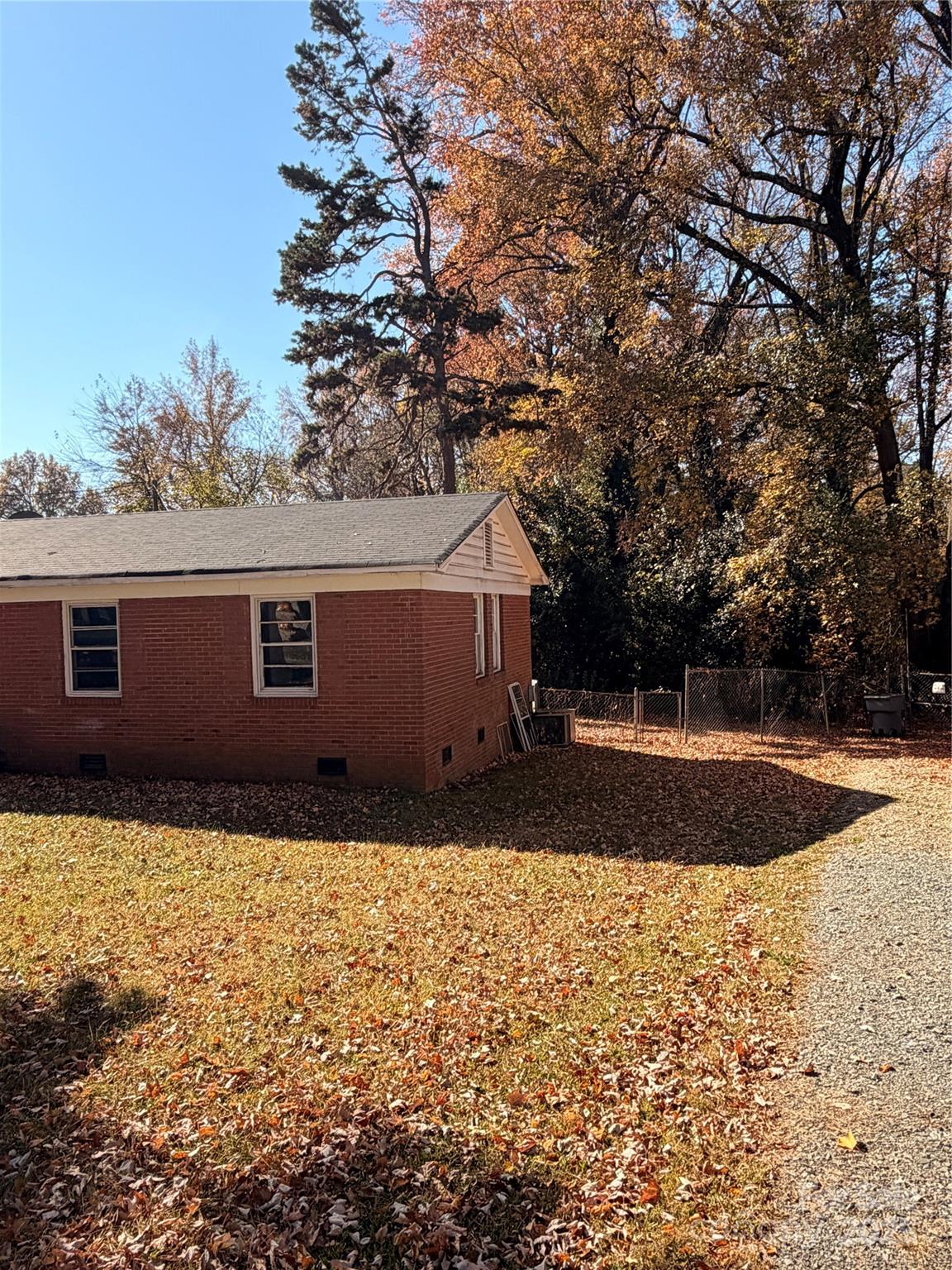 828 Tennyson Drive — Charlotte