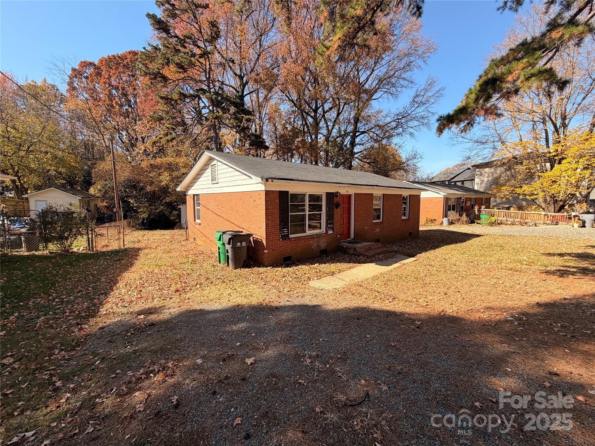 828 Tennyson Drive — Charlotte