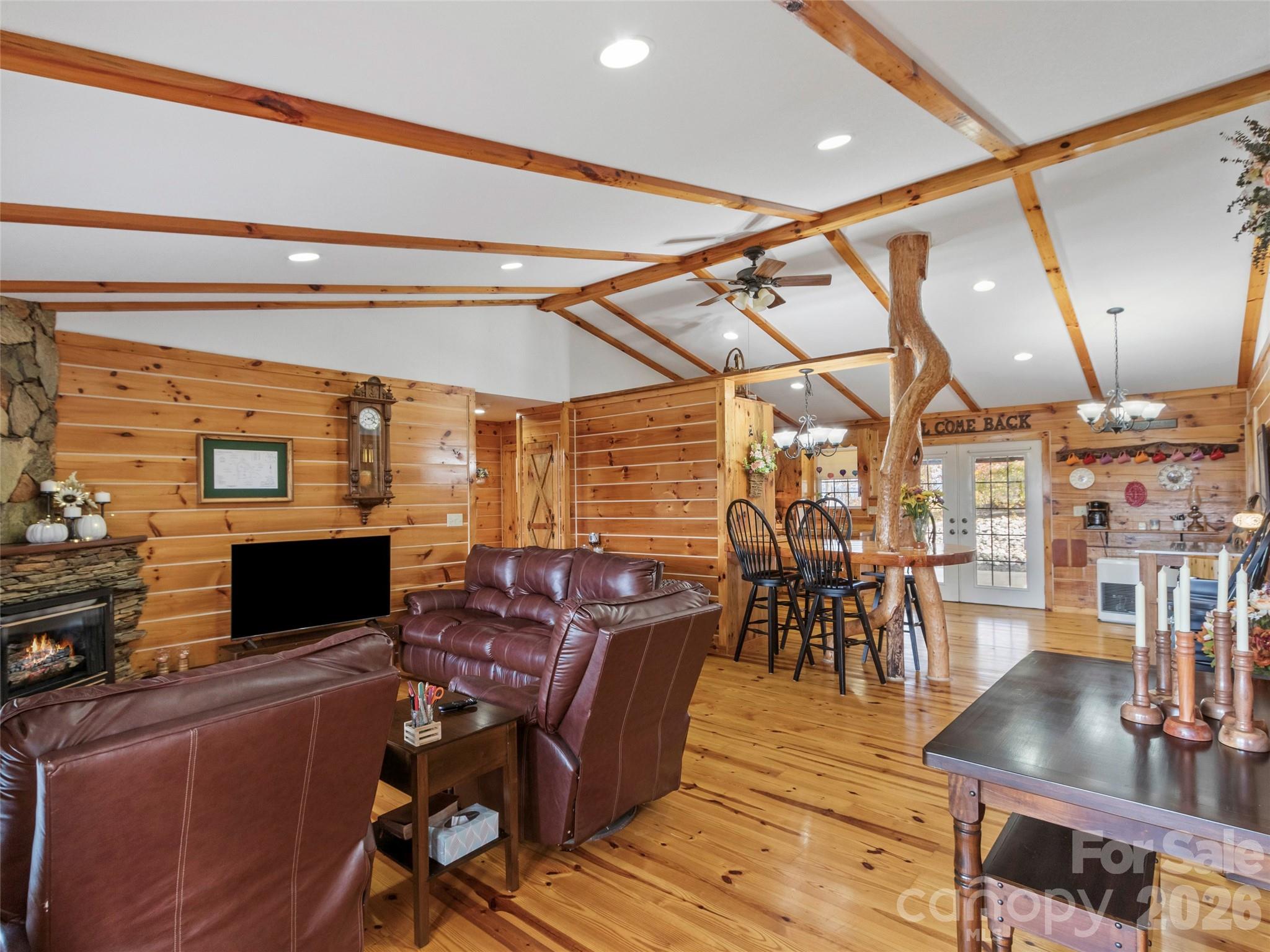 1447/1421 Ayers Mountain Road — Green Mountain