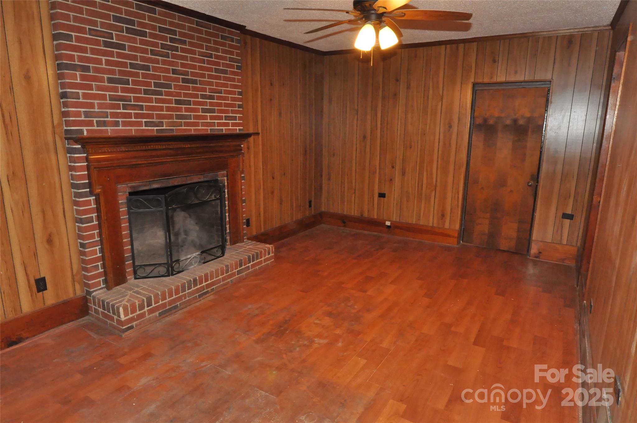 109 Hardin Street — Chester