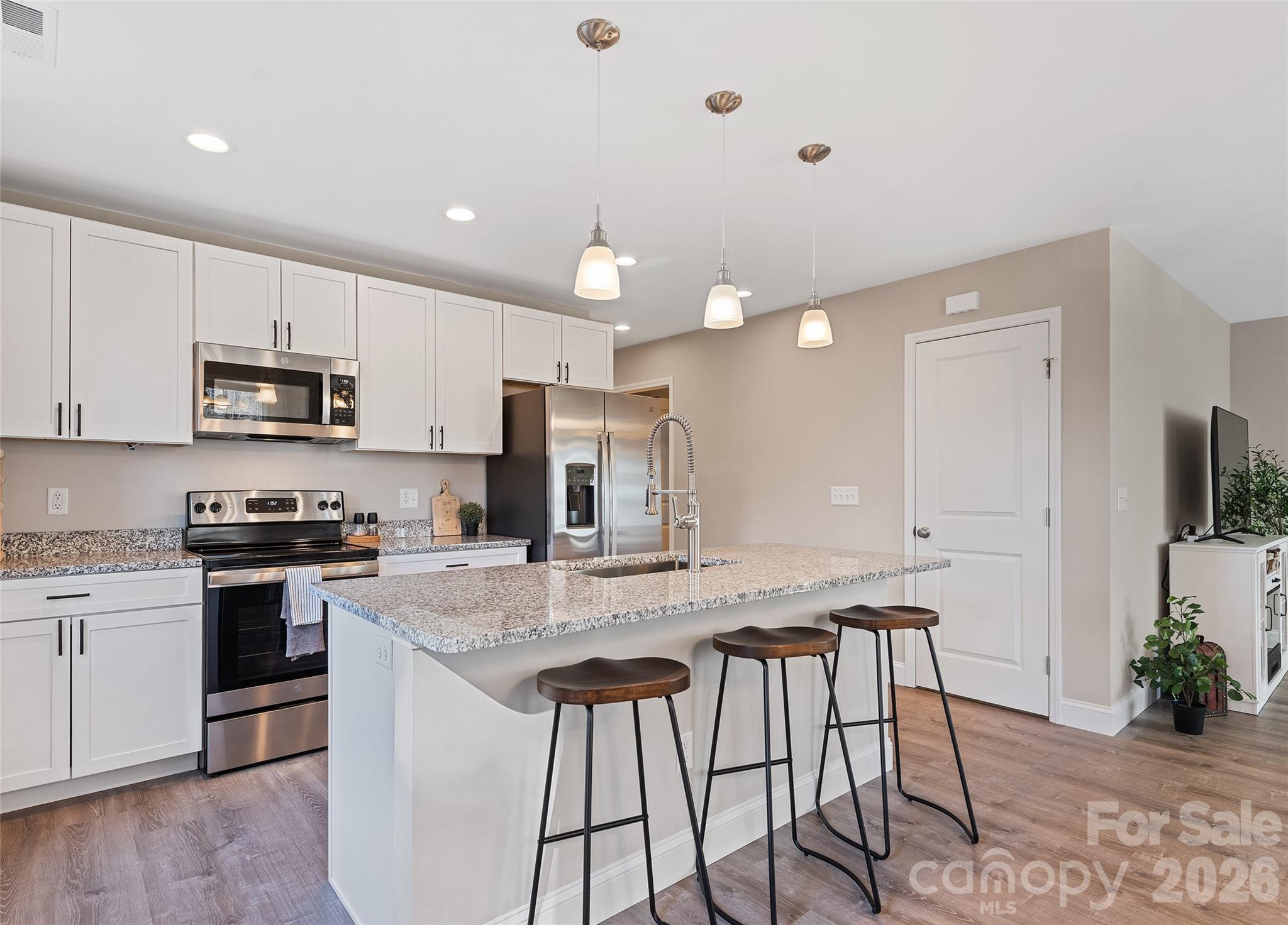 687 Holtzclaw Road — Canton