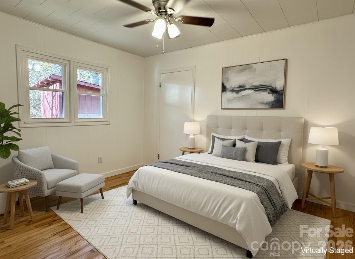 208 Murdock Road — Bakersville