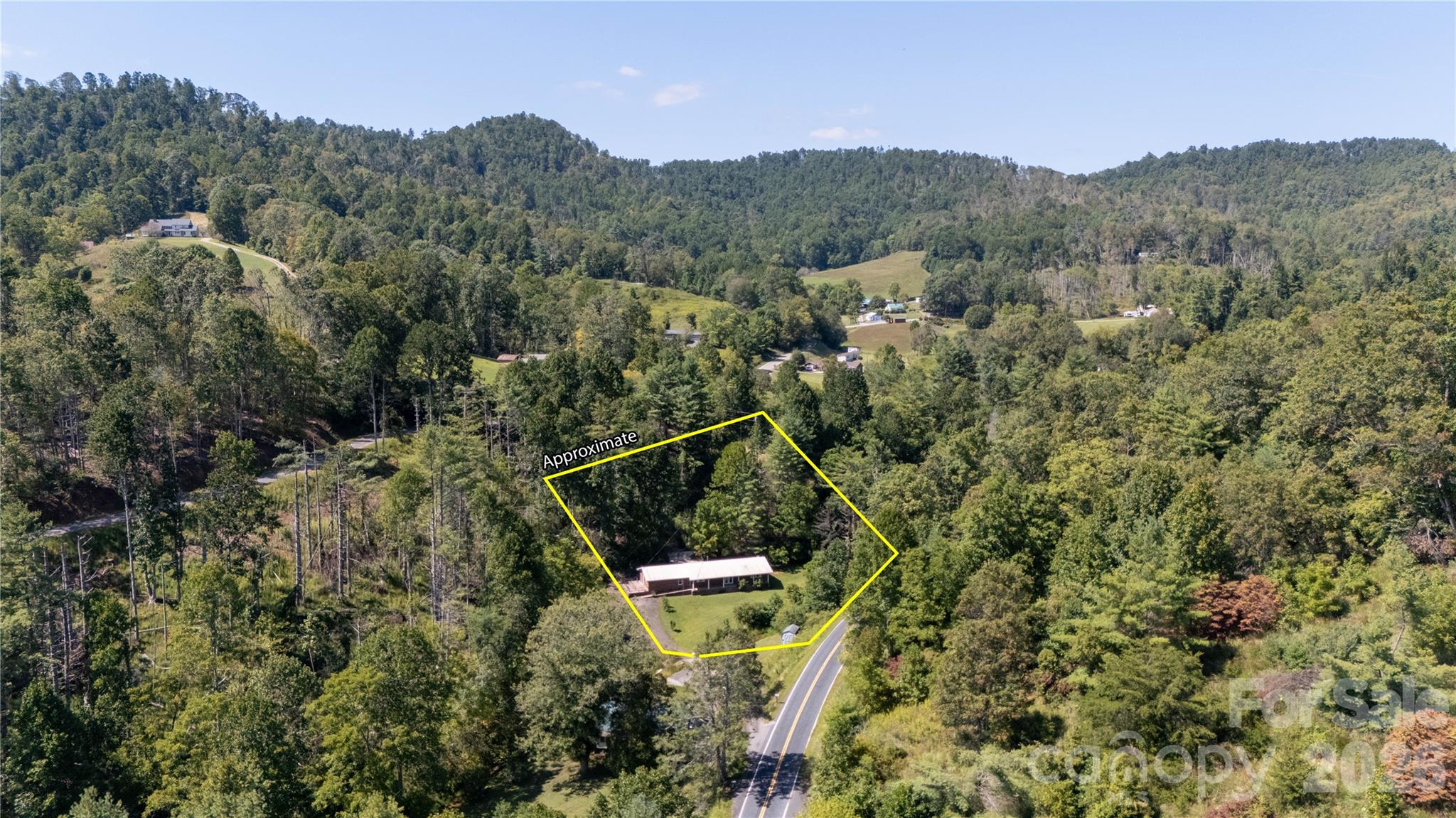 208 Murdock Road — Bakersville