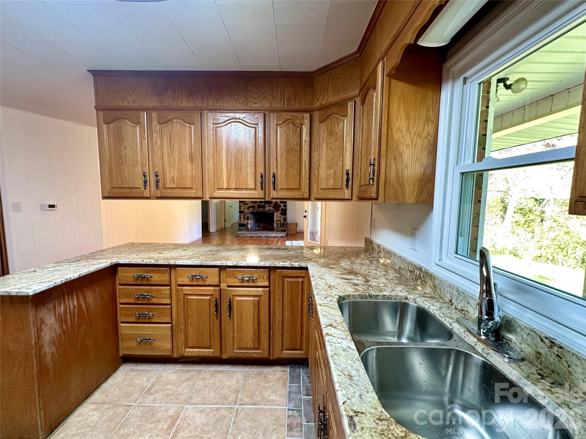 208 Murdock Road — Bakersville