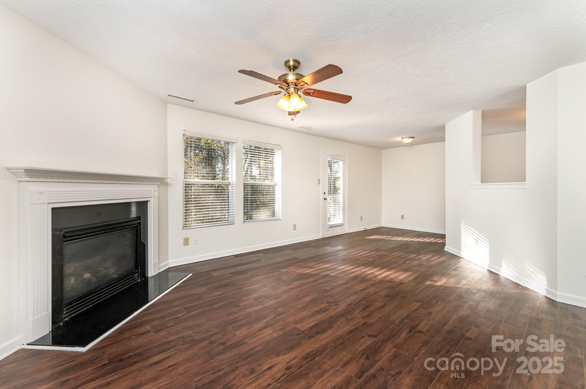 7601 Eben Drive — Charlotte