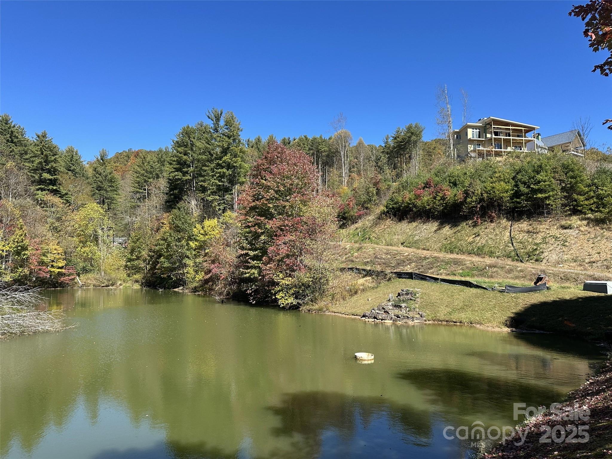 11 Freshwater Cove — Maggie Valley