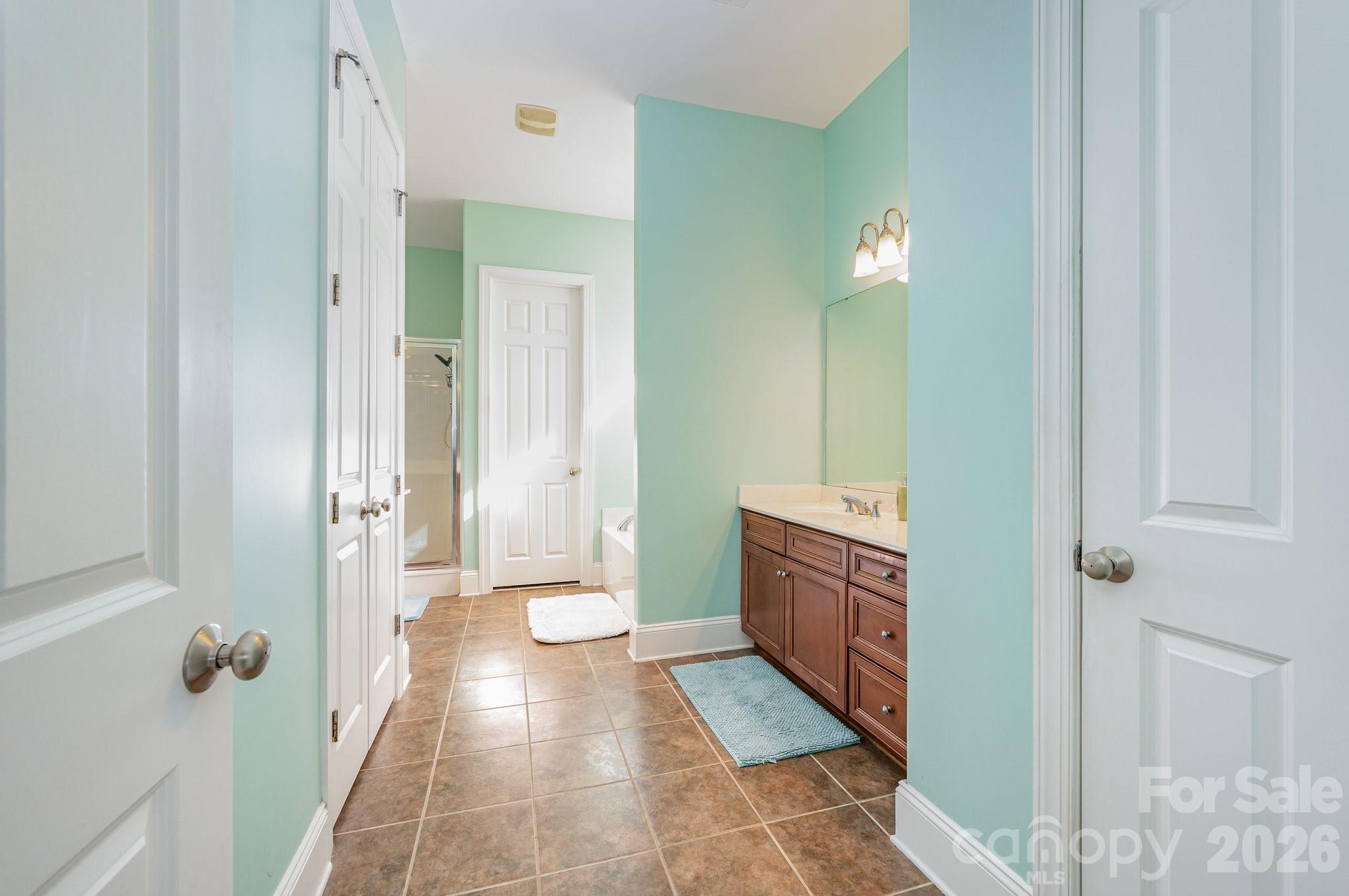 4132 Belle Meade Circle — Belmont