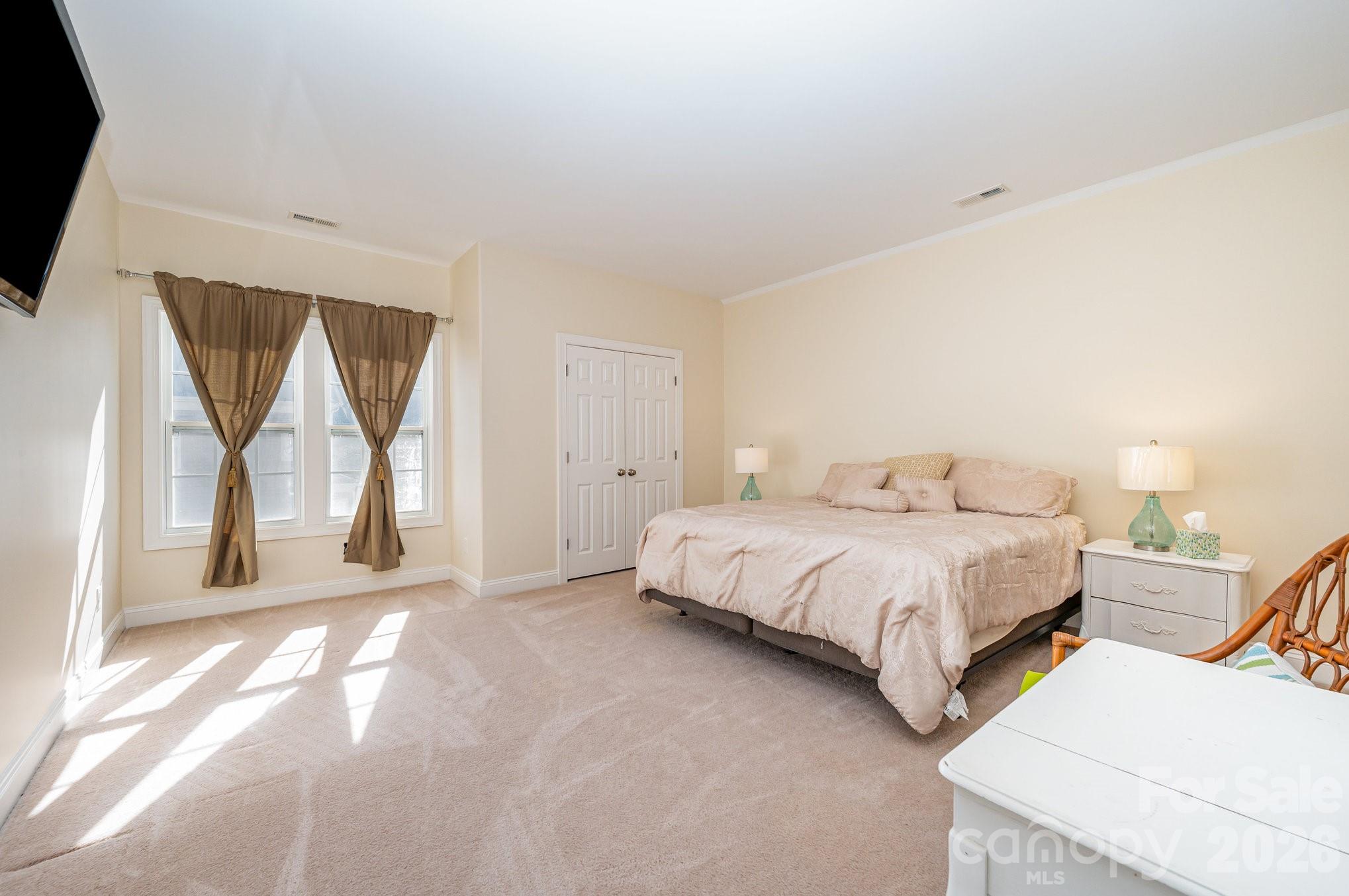 4132 Belle Meade Circle — Belmont