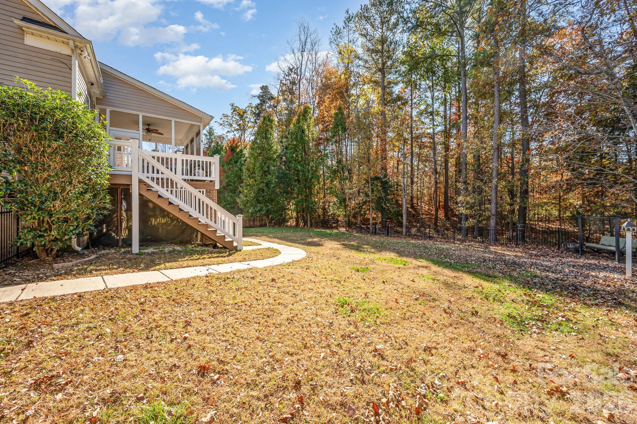 4132 Belle Meade Circle — Belmont