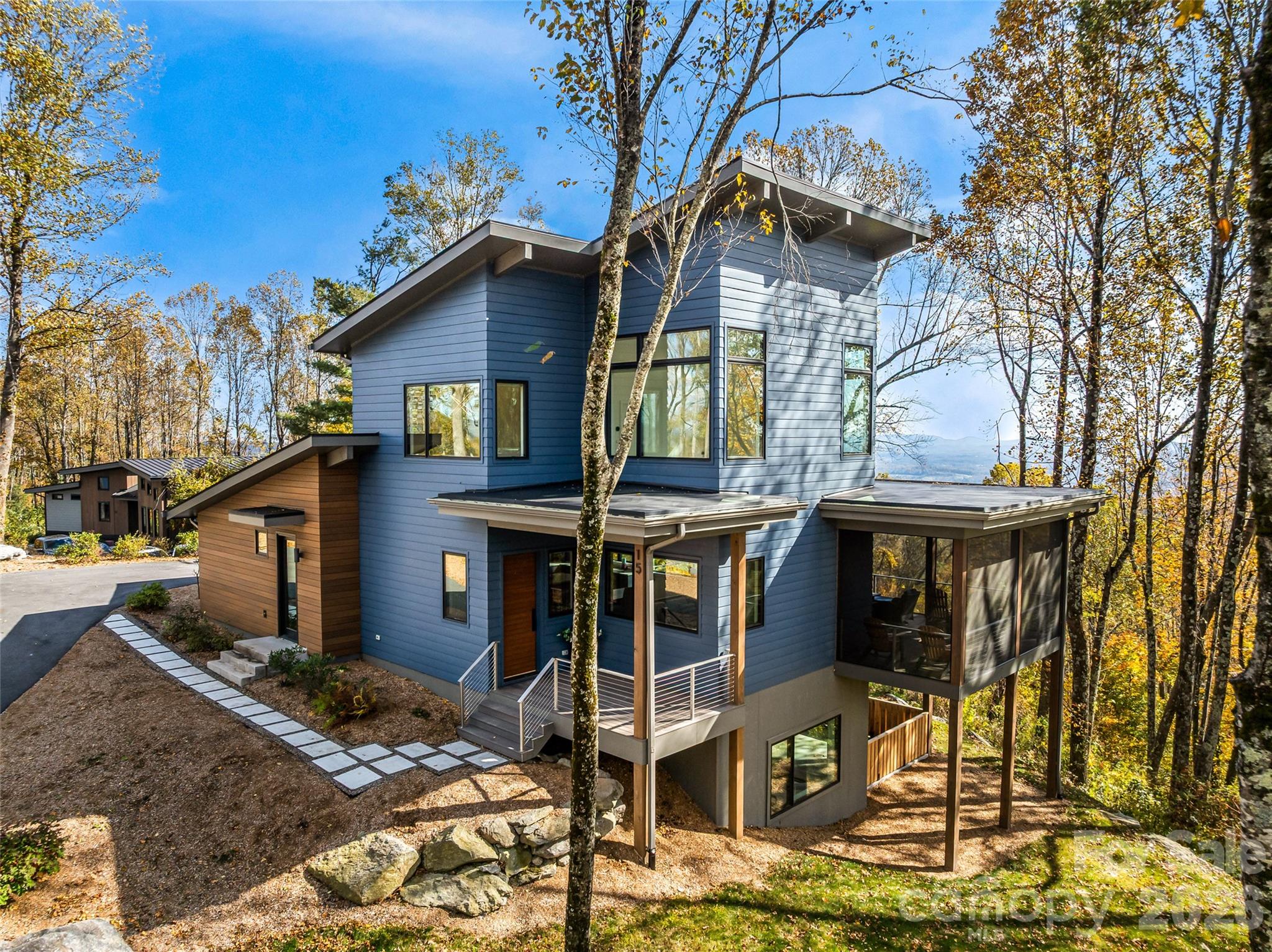 15 Laurel Ledge Way — Fletcher
