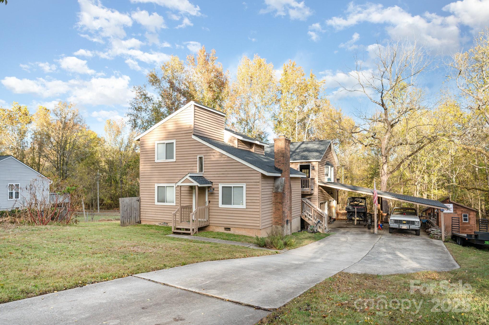 6013 Tall Tree Lane — Harrisburg